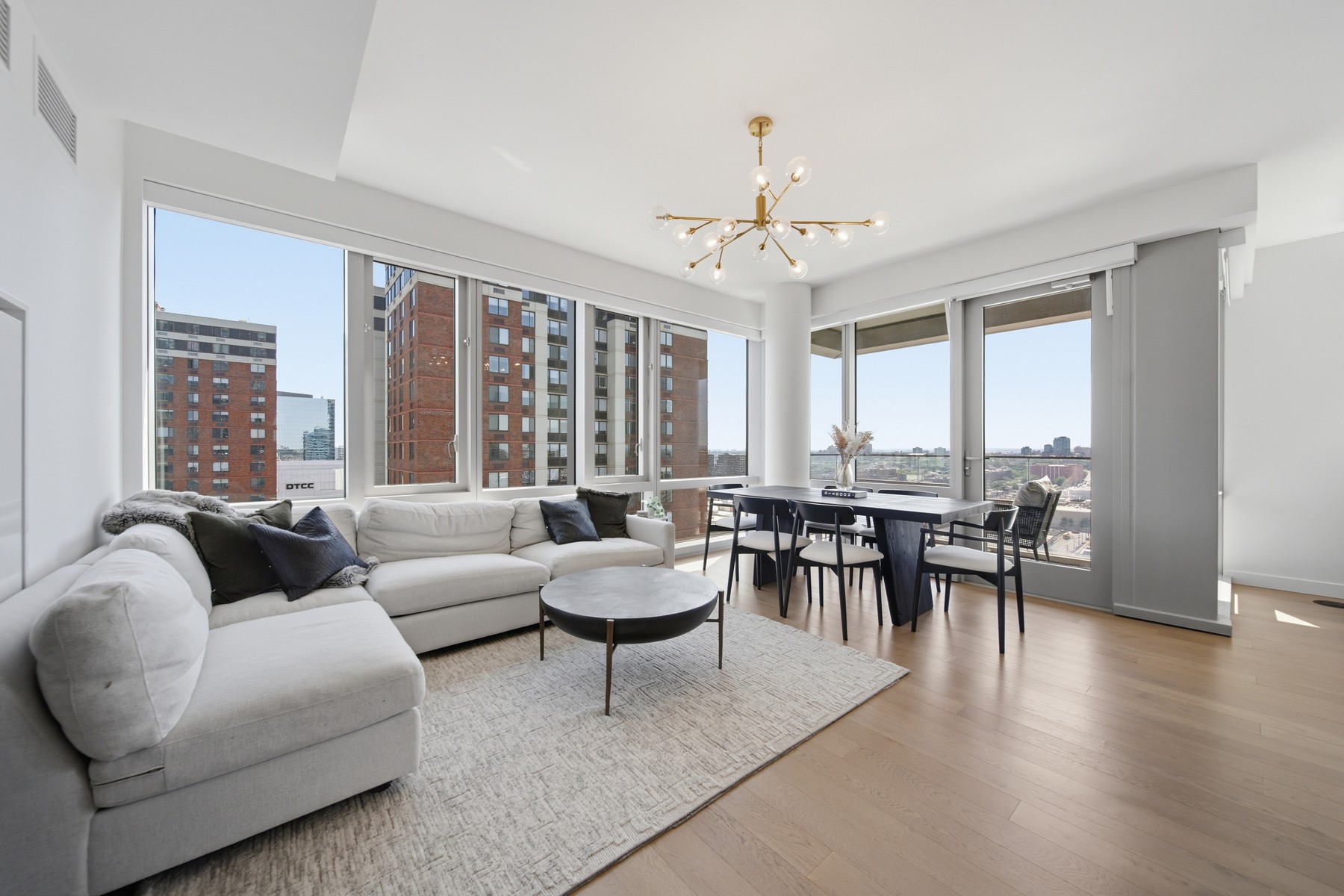 75 Park Lane South Unit# 2207