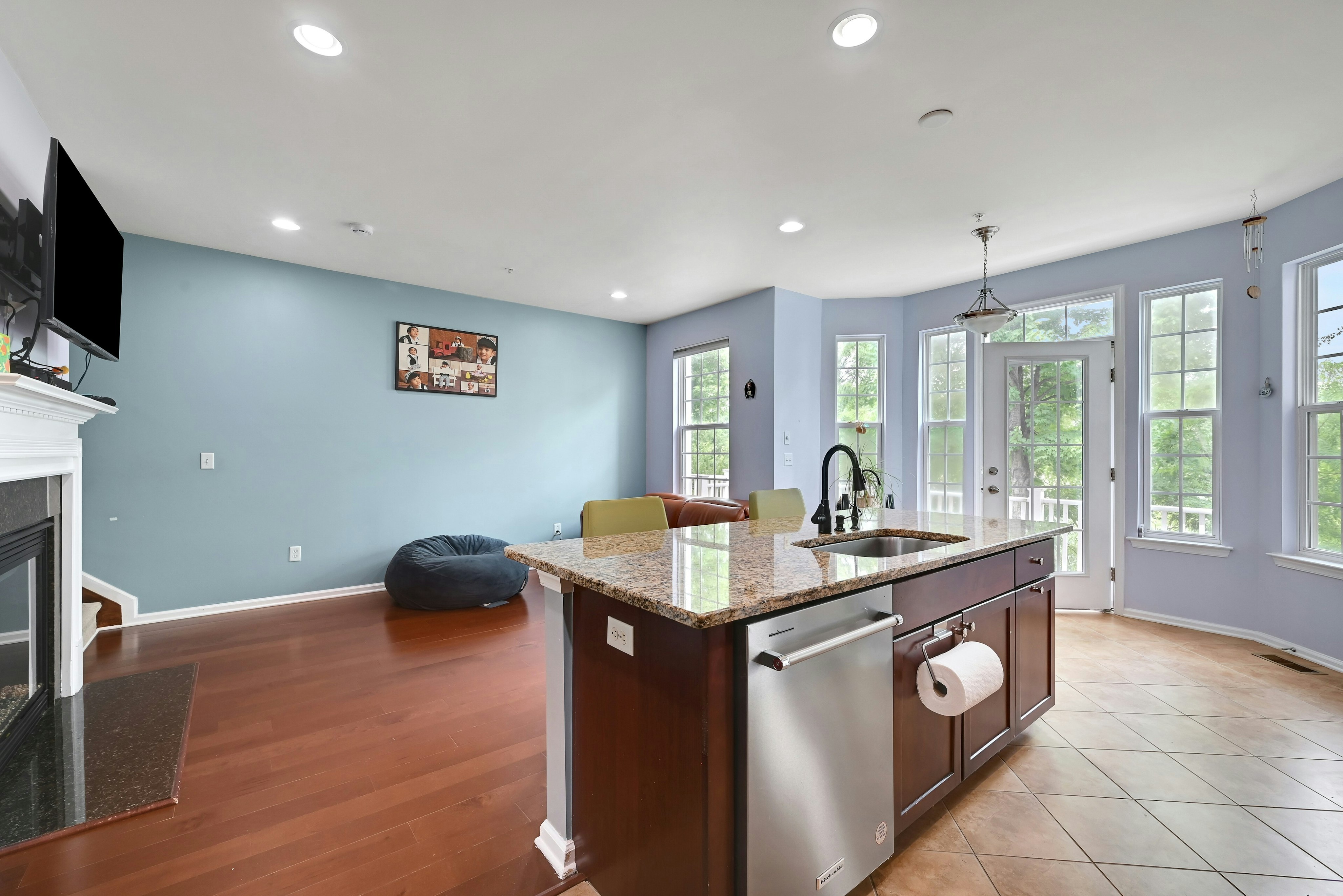 16 Creekside Court Apt #16 