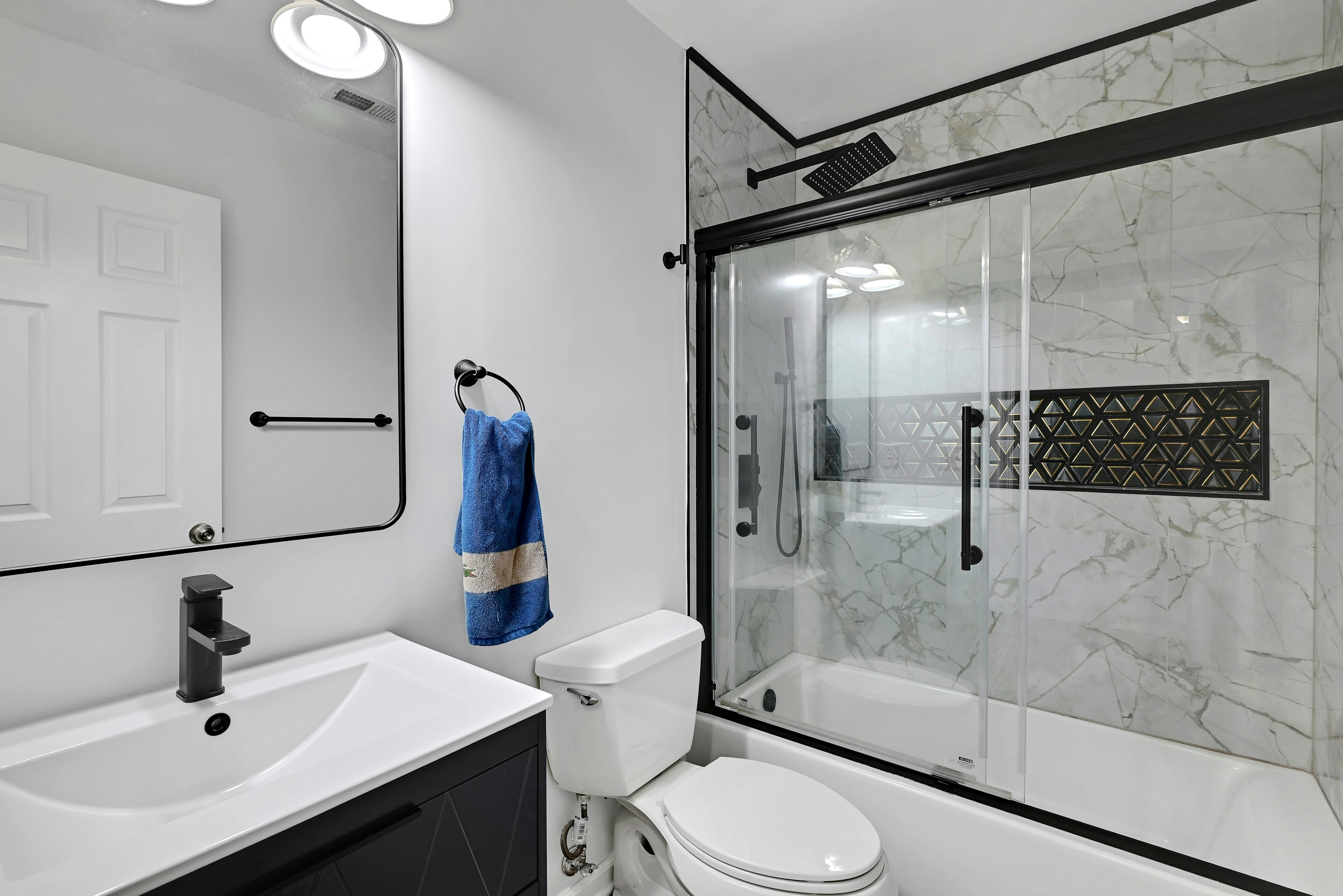 16 Creekside Court Apt #16 
