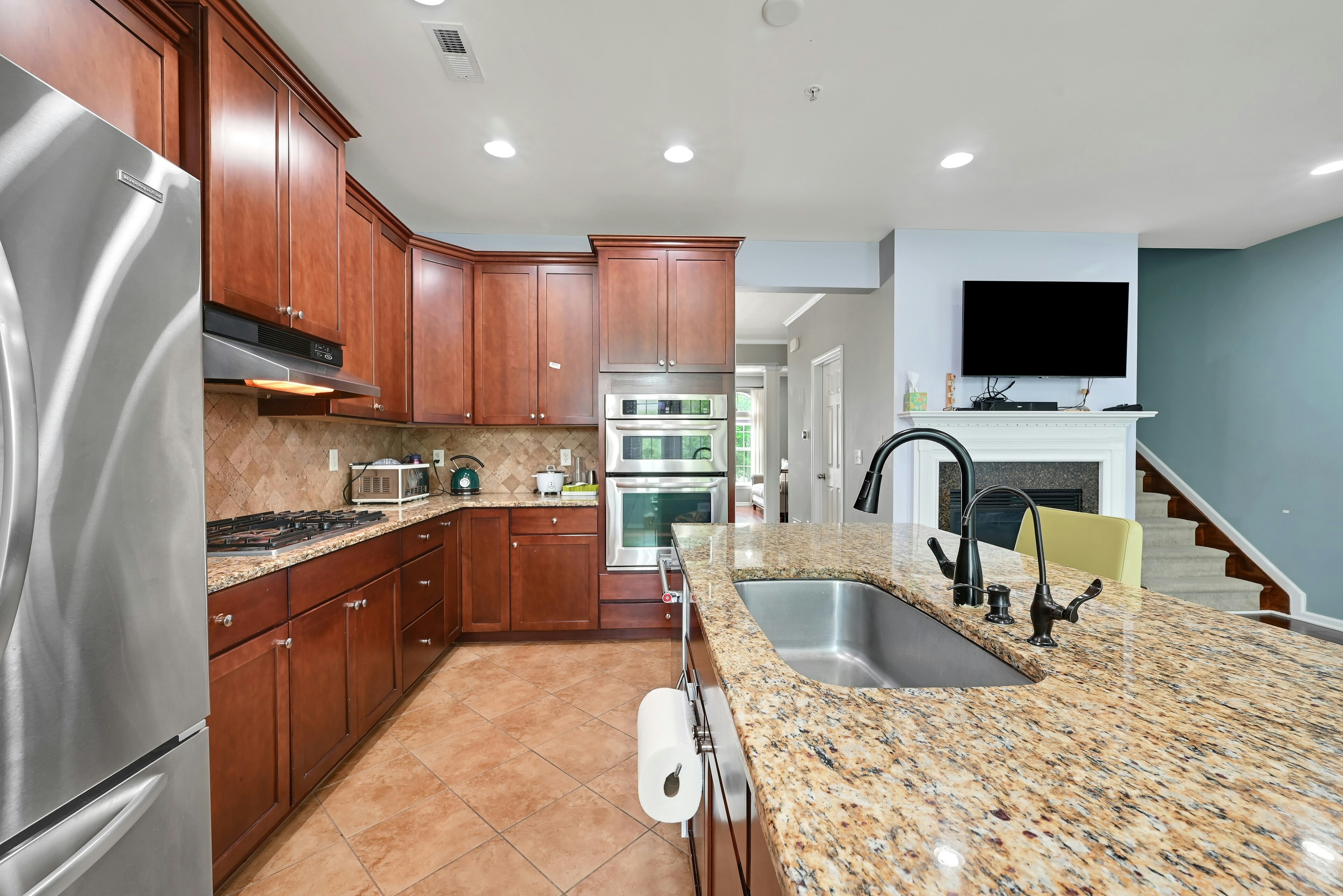 16 Creekside Court Apt #16 