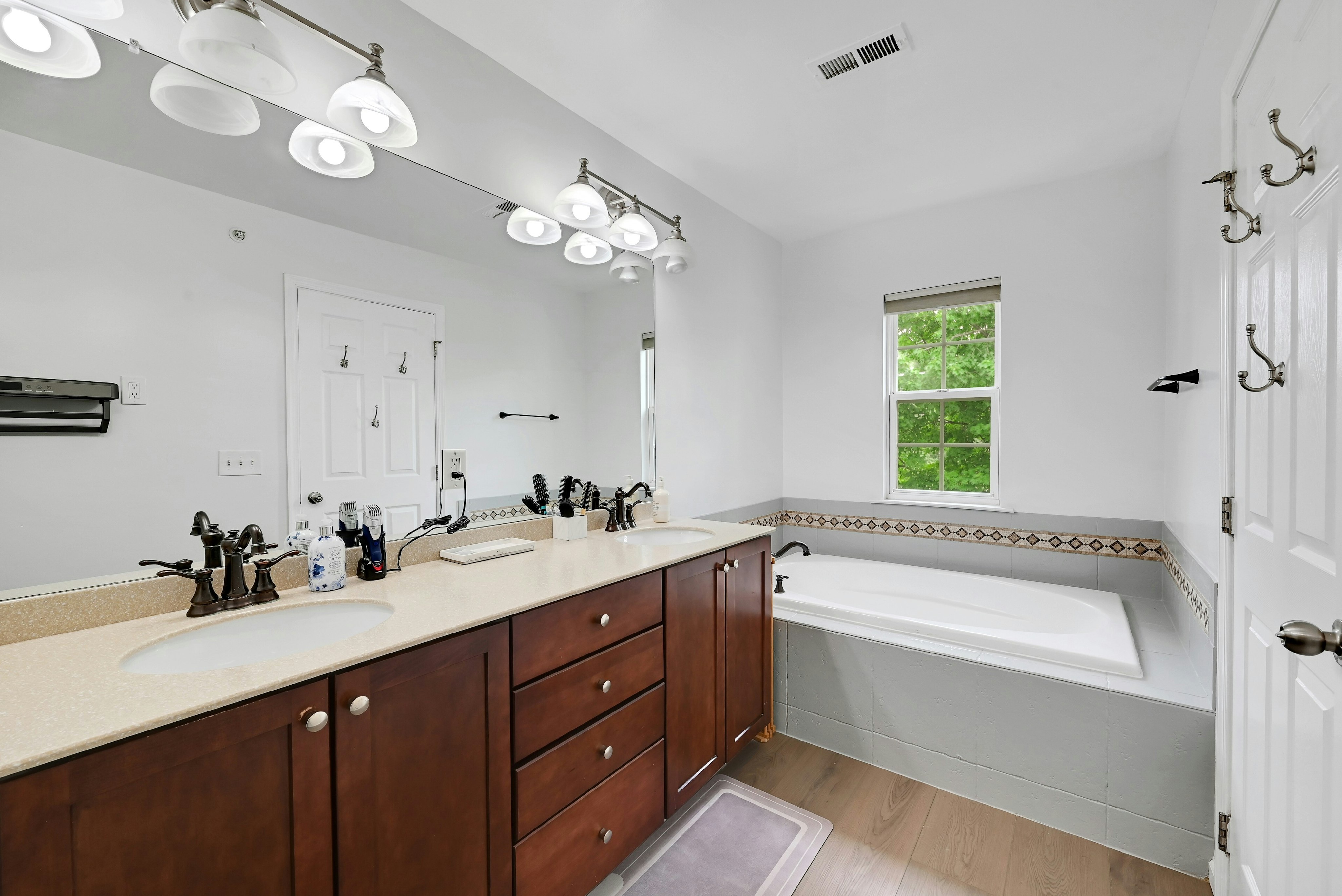 16 Creekside Court Apt #16 