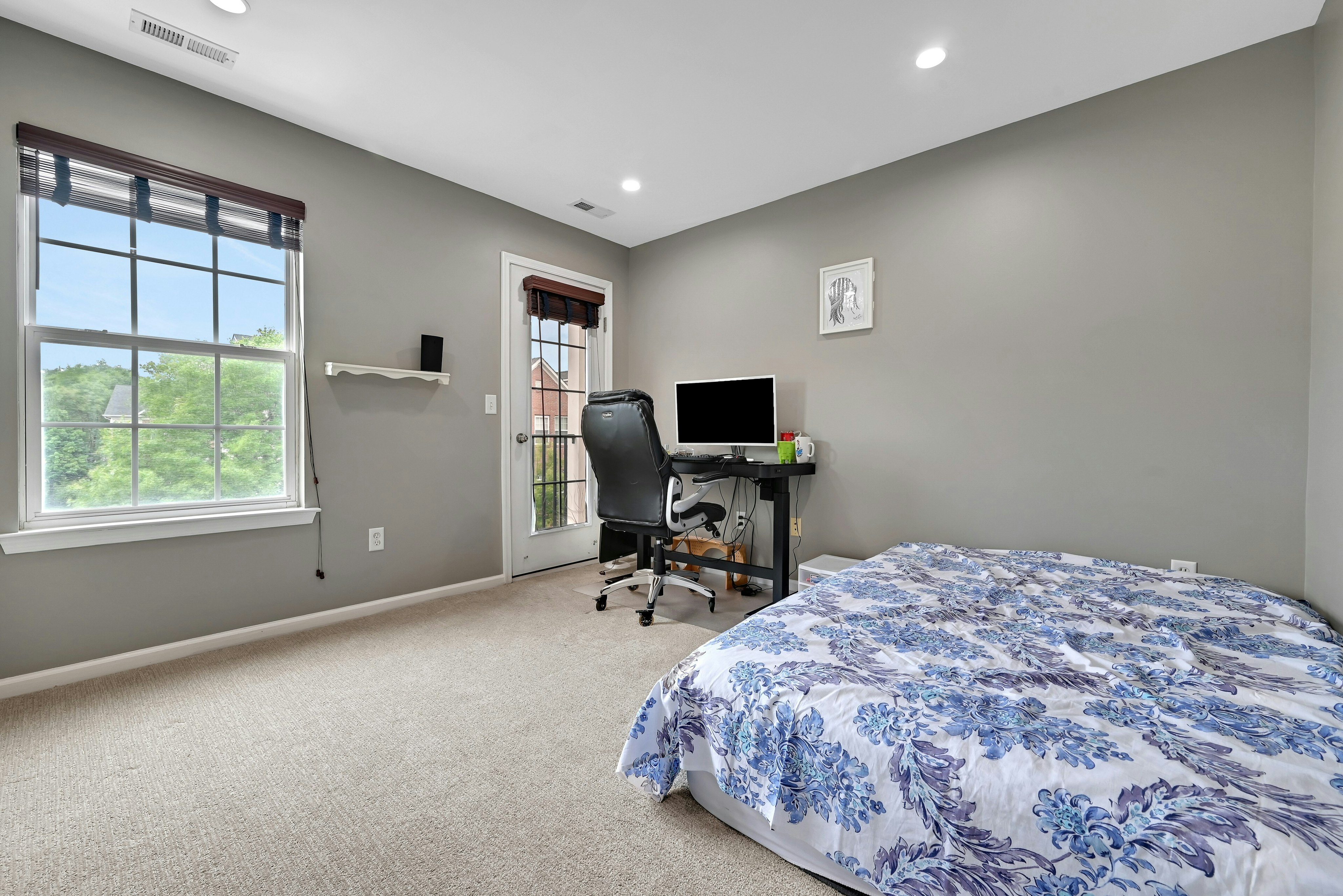 16 Creekside Court Apt #16 