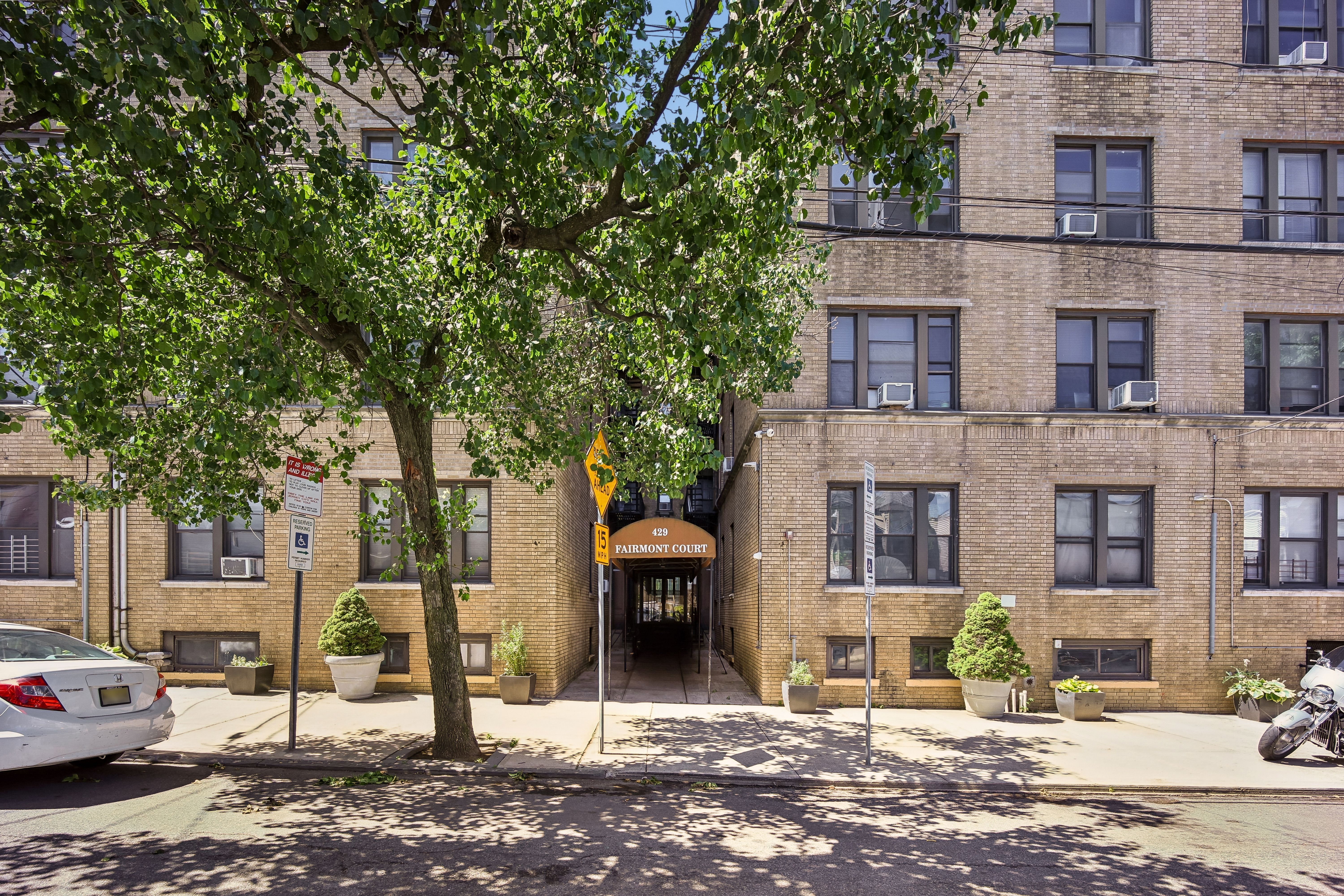 429 Fairmount Ave  #104 