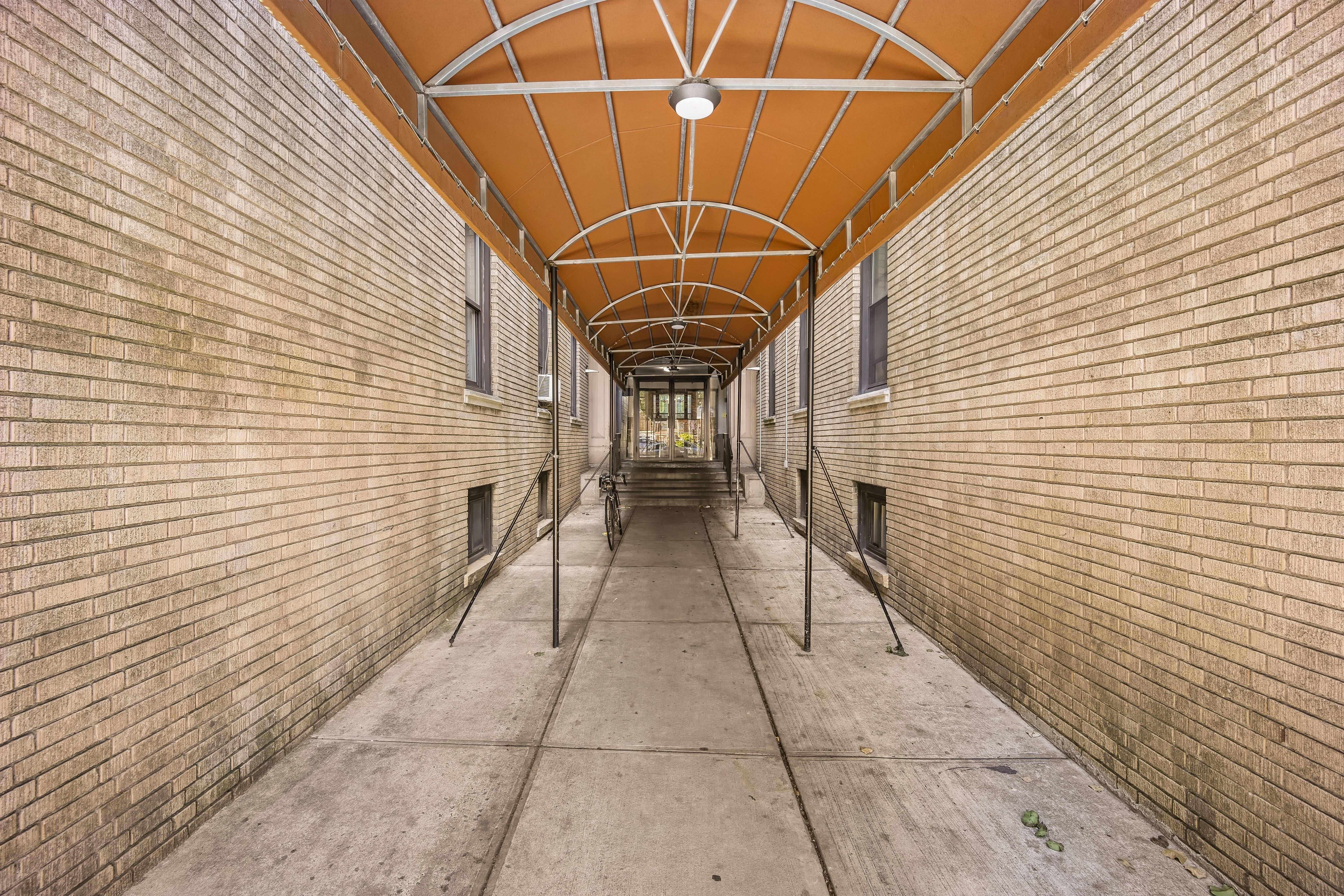 429 Fairmount Ave  #104 