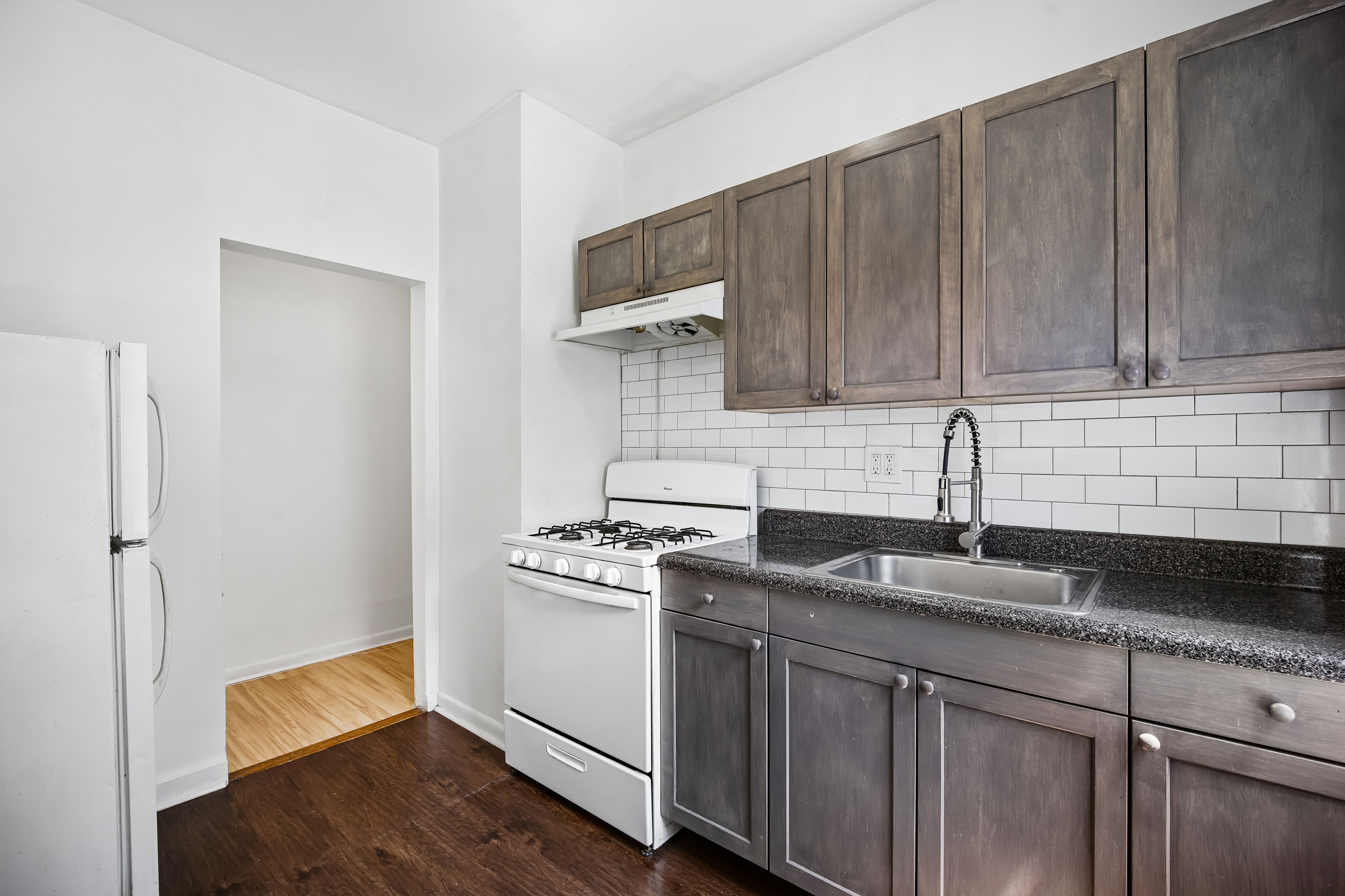 429 Fairmount Ave  #104 
