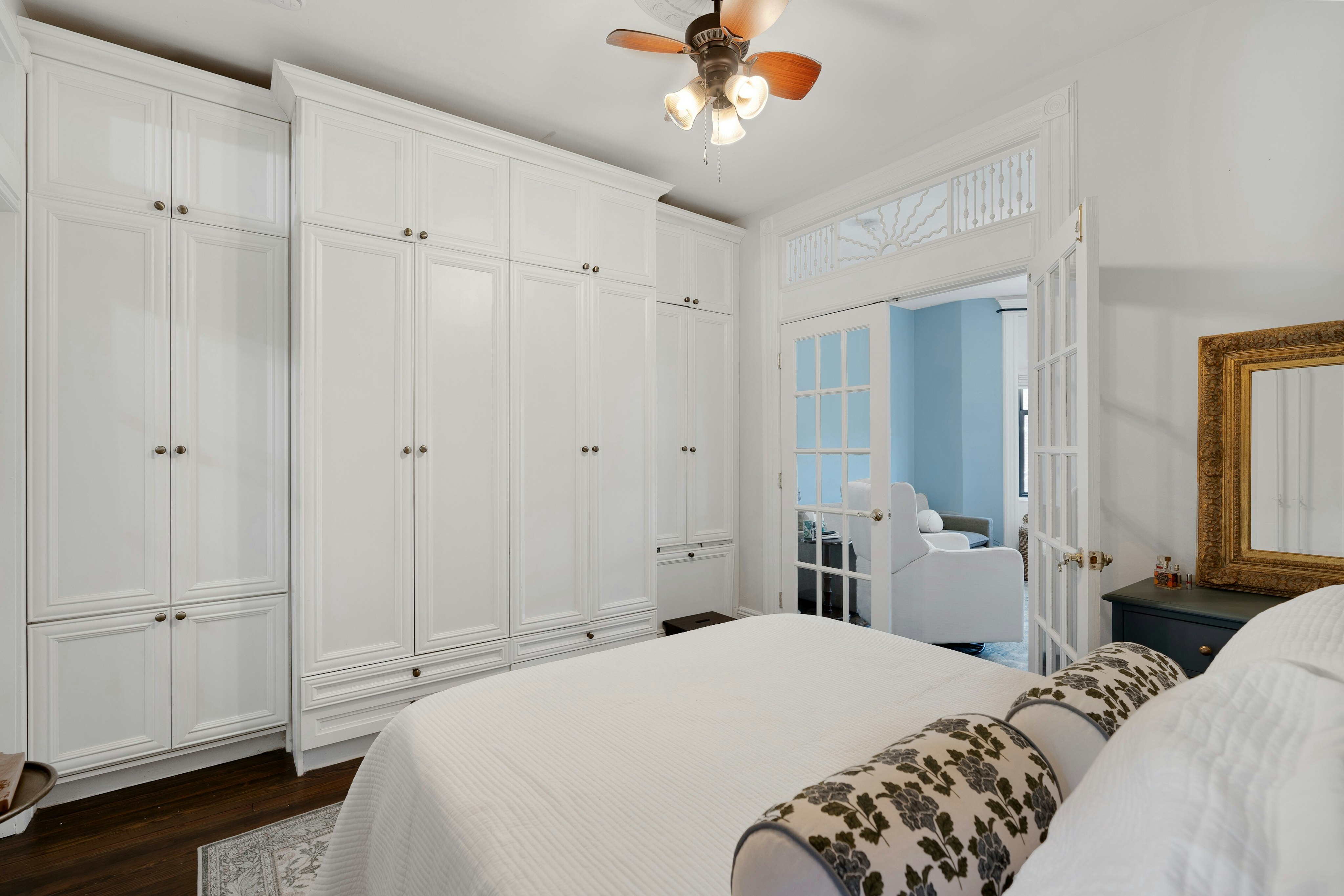 1112 Park Ave #2L 