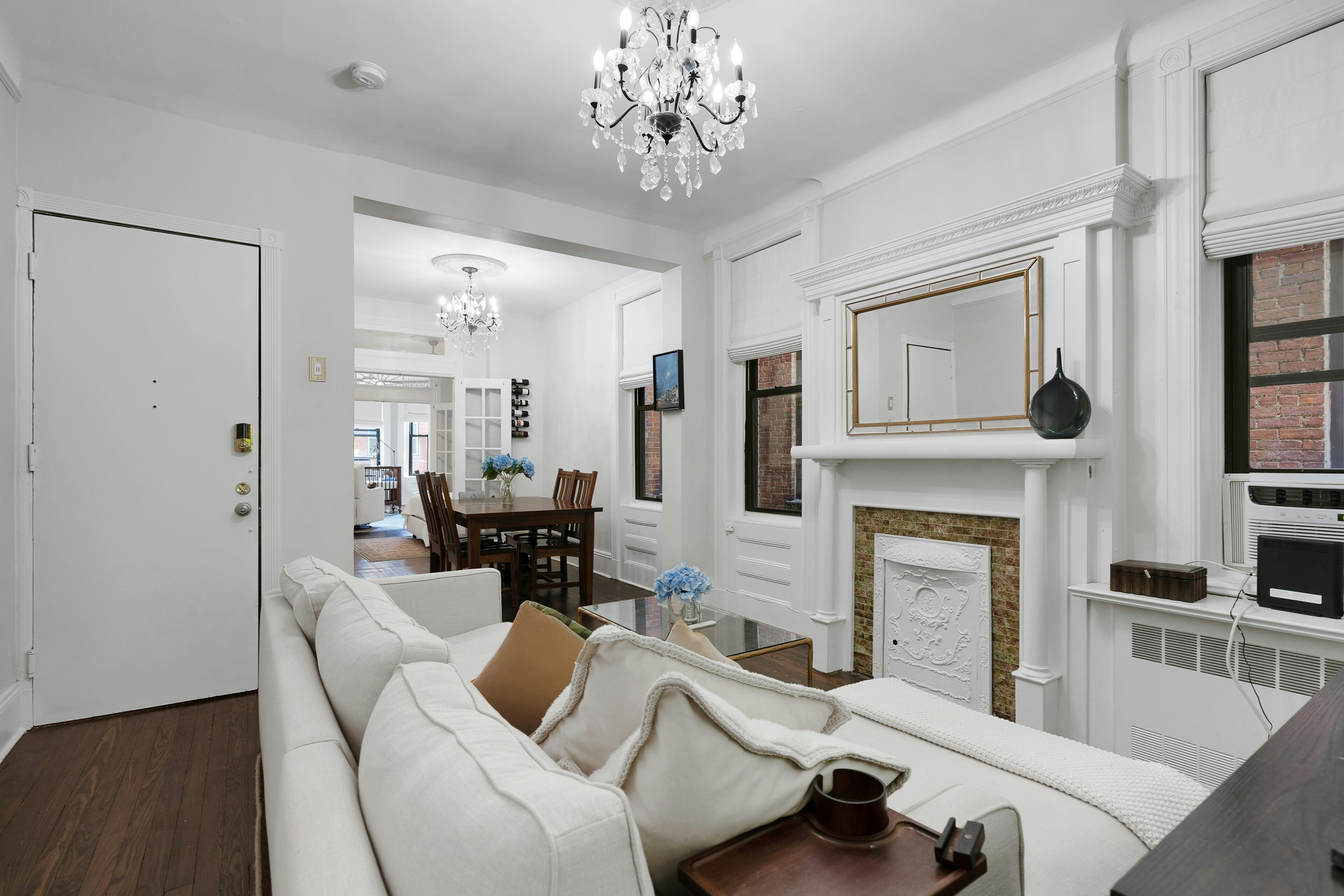 1112 Park Ave #2L 