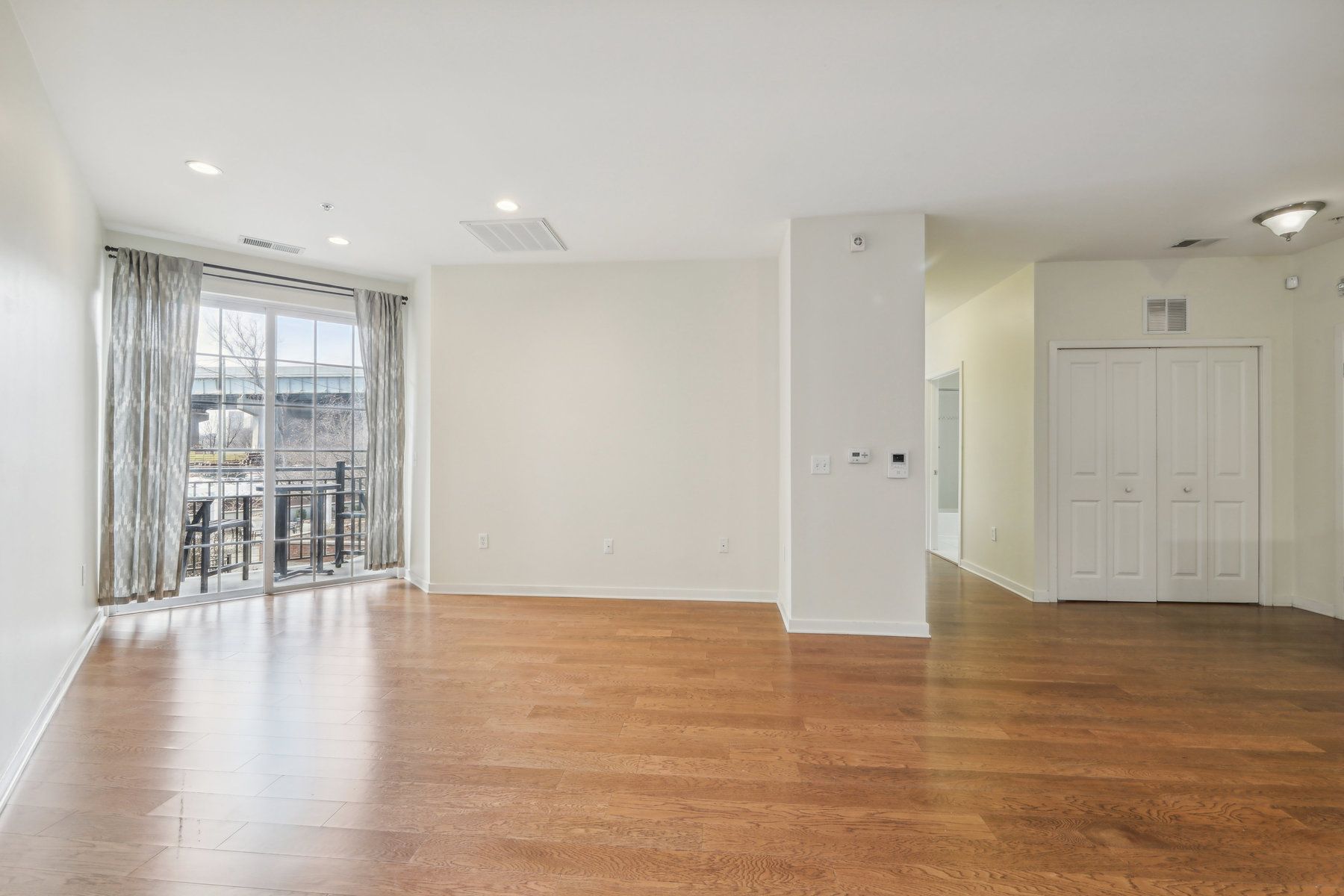 443 2nd Street Apt 302
