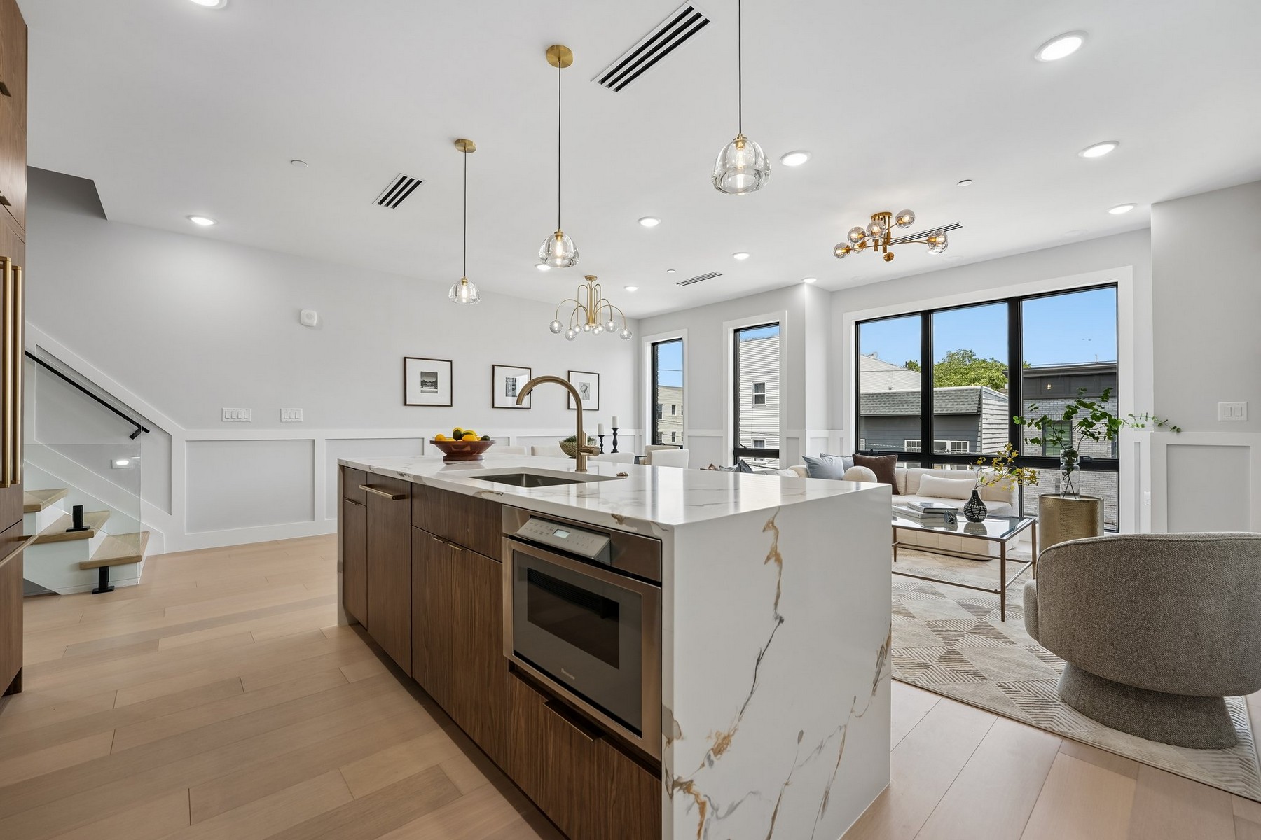 33 Bleecker St Unit# 3