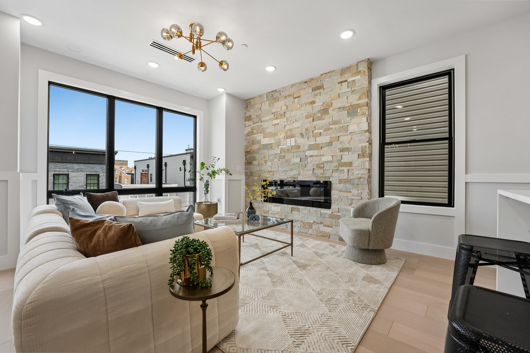 33 Bleecker St Unit# 3