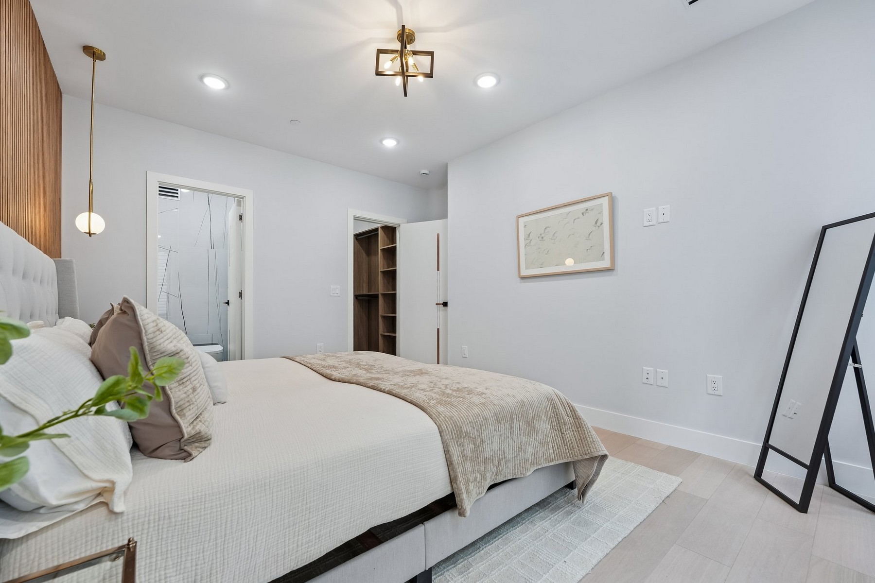 33 Bleecker St Unit# 3