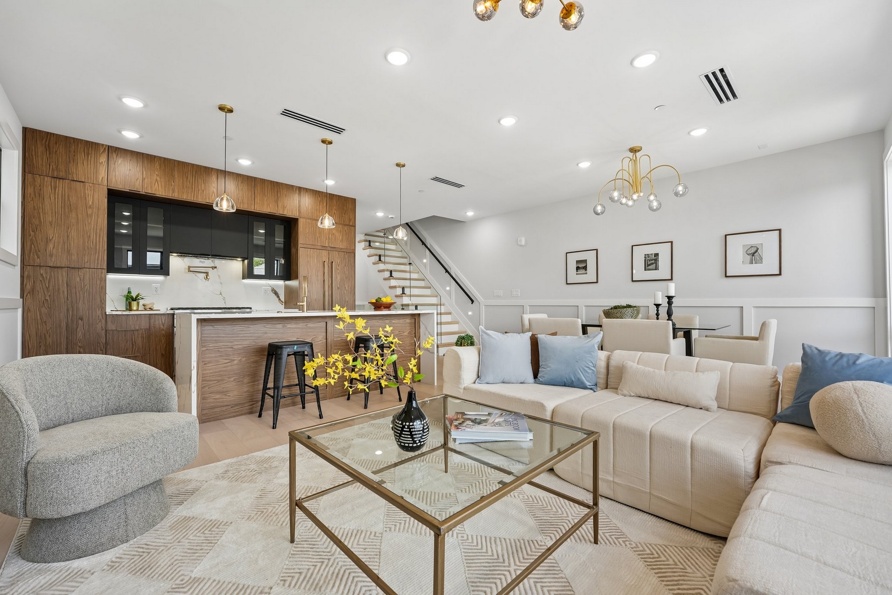 33 Bleecker St Unit# 3
