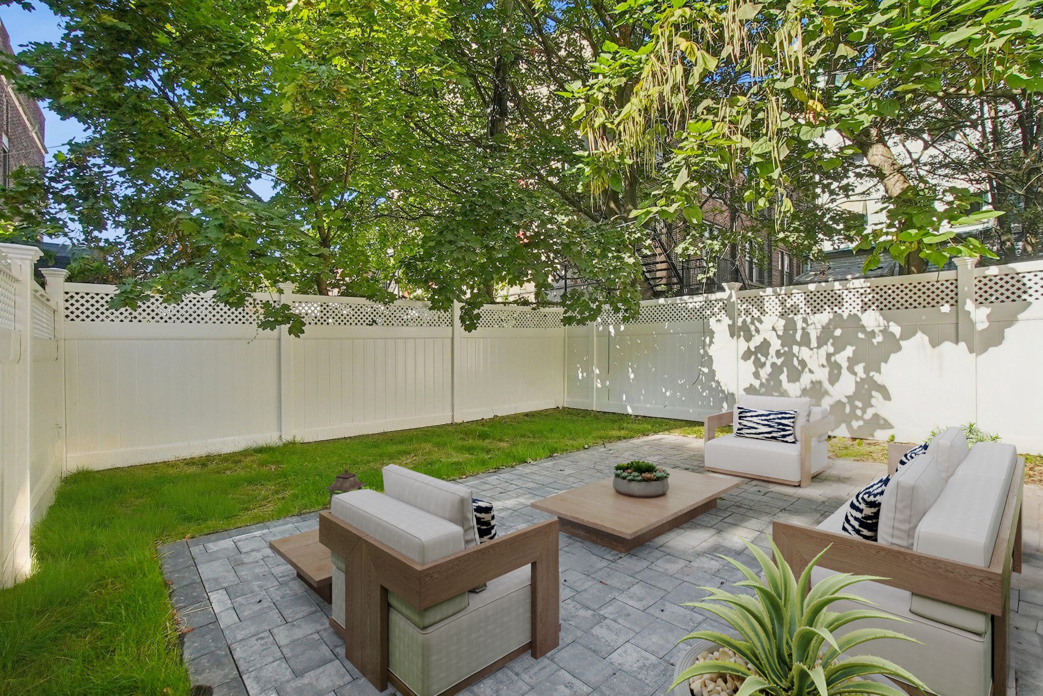 121A Clinton Ave 