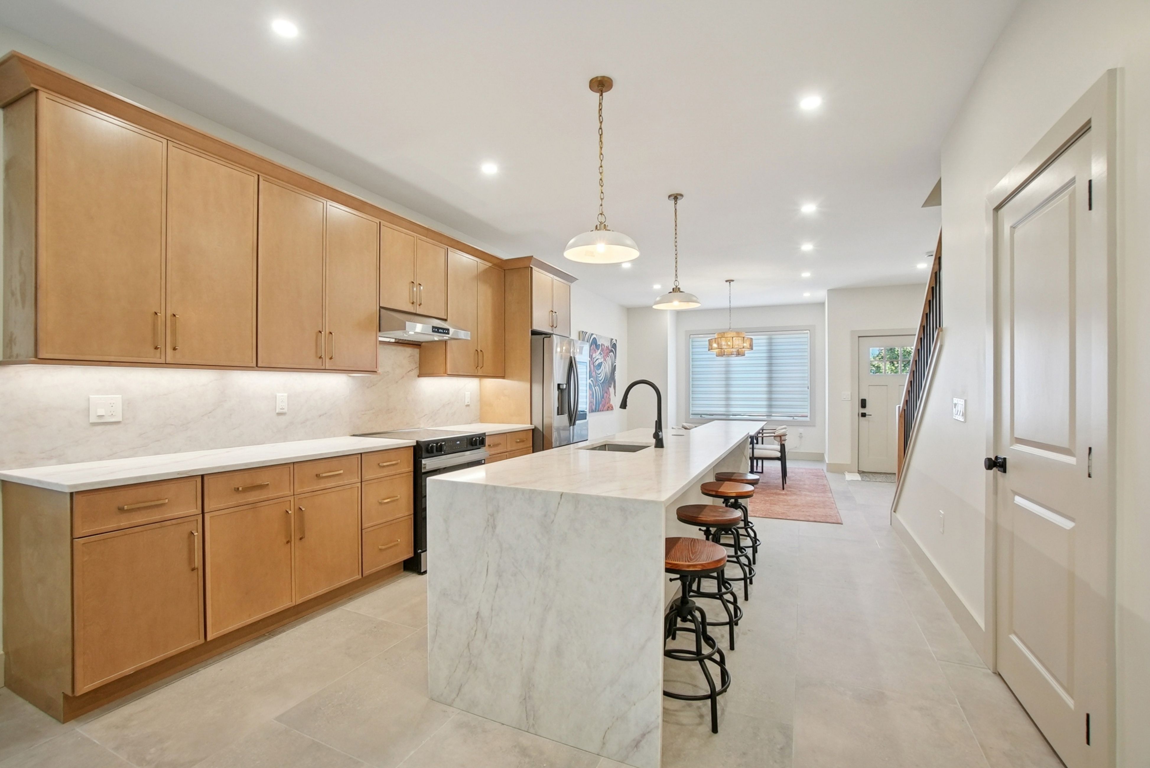 121A Clinton Ave 