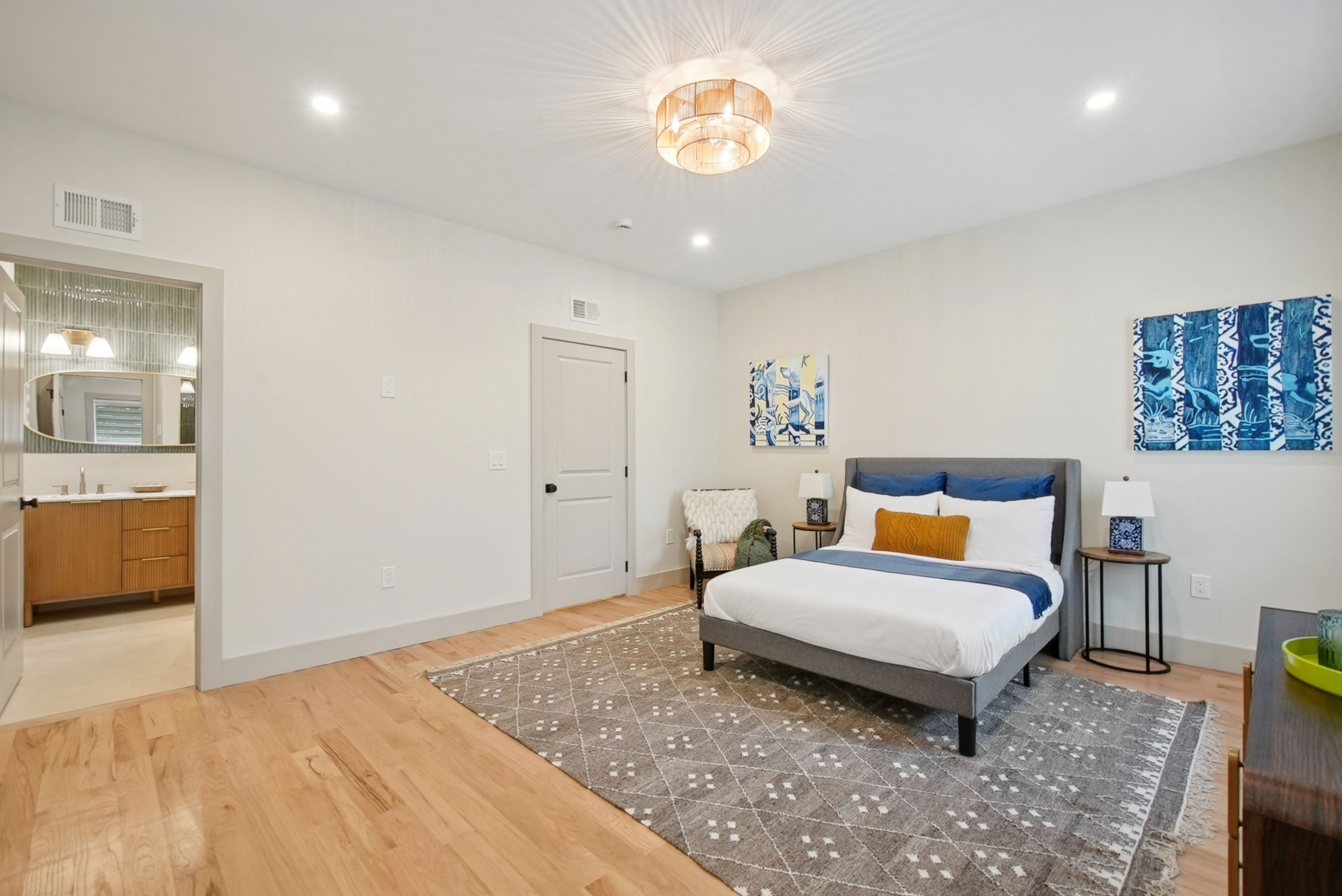 121A Clinton Ave 