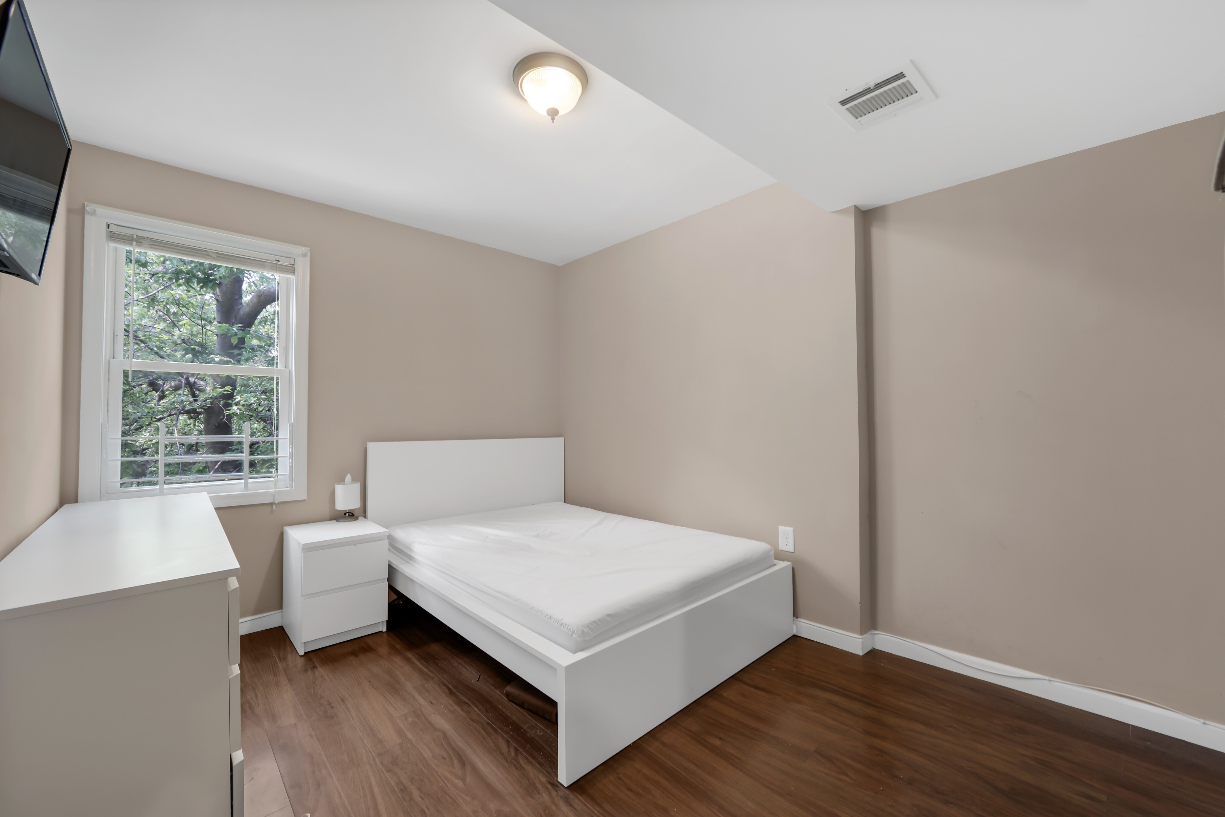20 Gardner Ave #2 