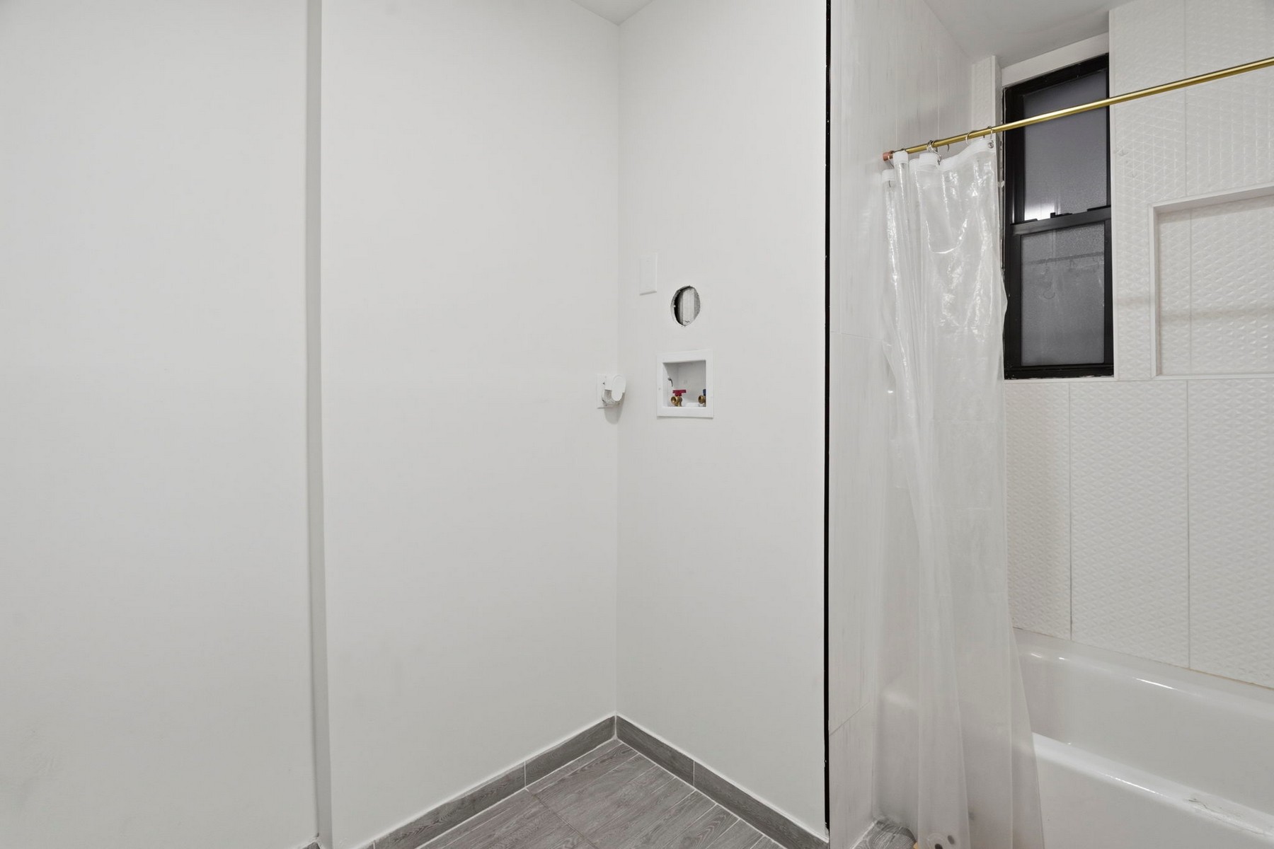 25 High St Unit# 3