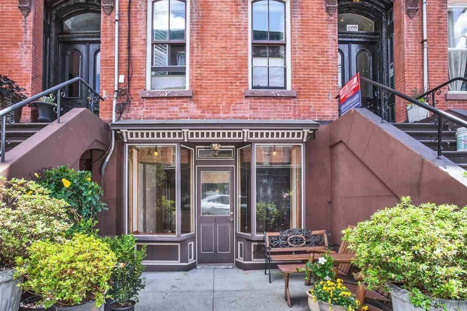 202 Warren St Unit# 1