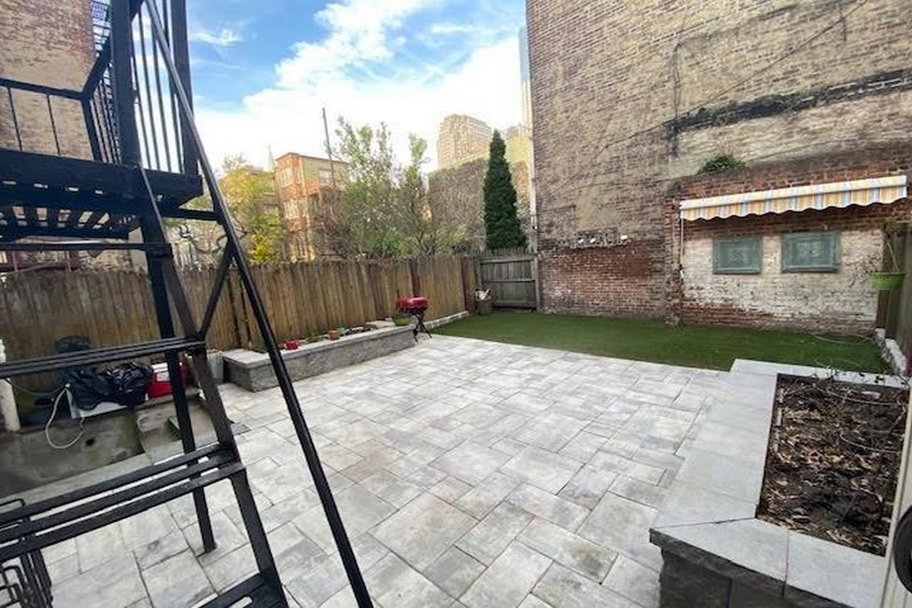 202 Warren St Unit# 1