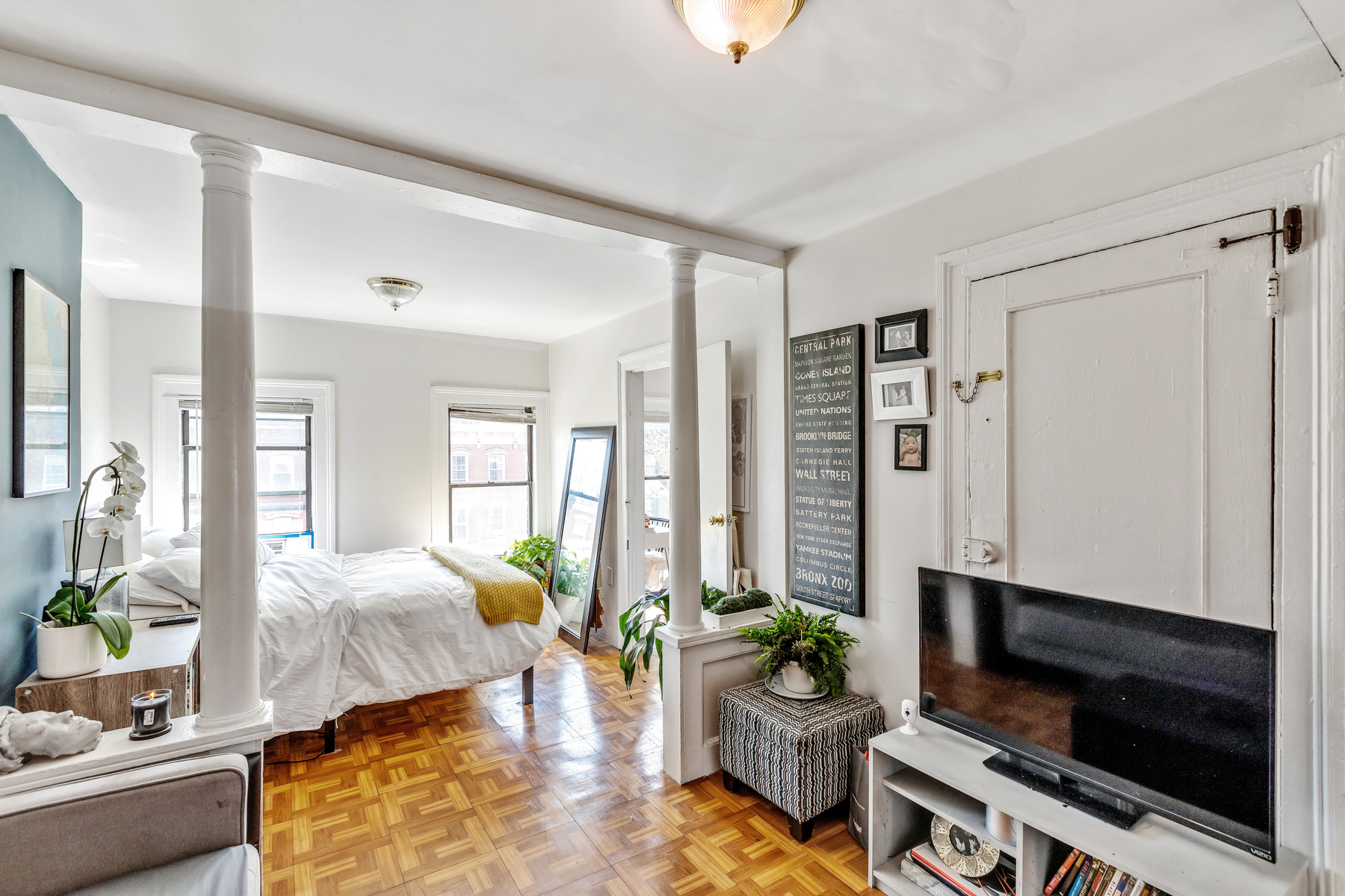519.5 Manila Ave Unit# 2