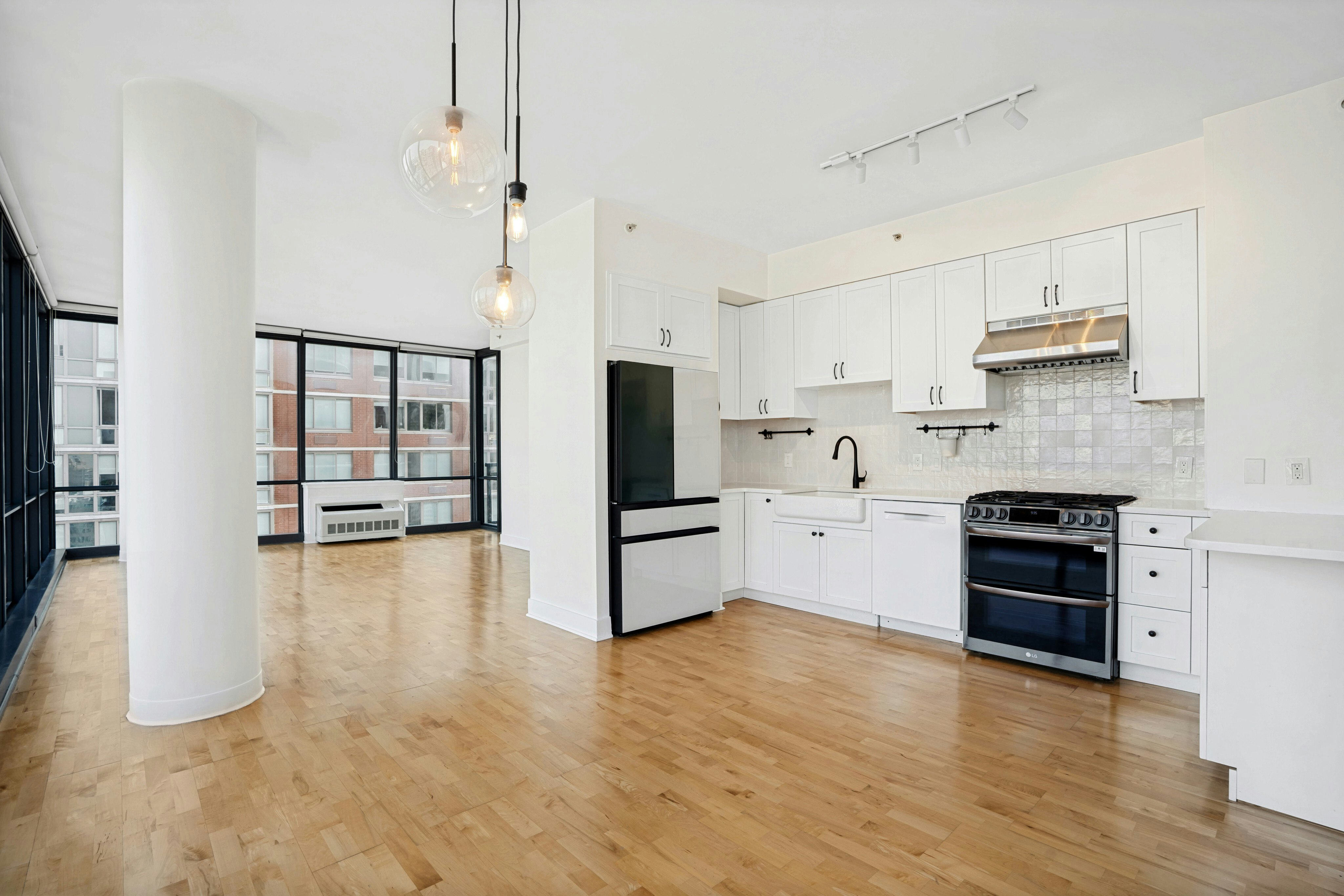 389 Washington Street Unit 33E