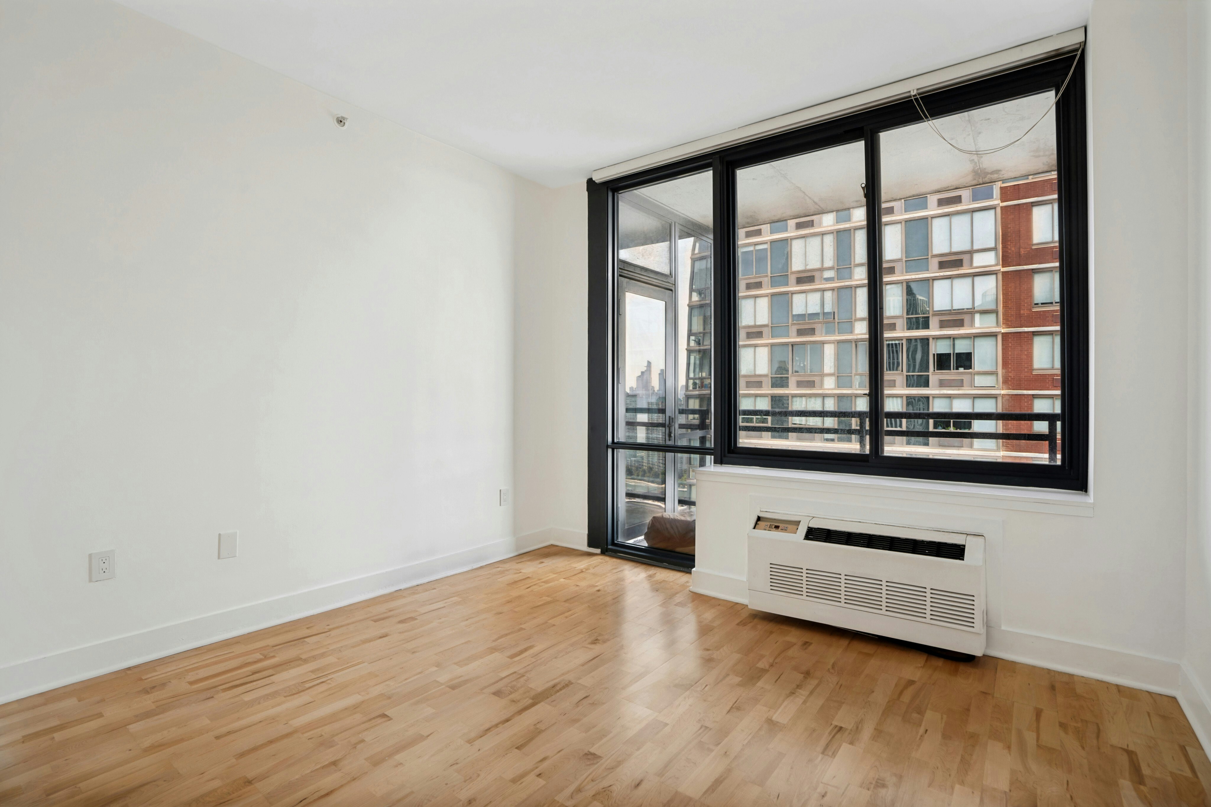 389 Washington Street Unit 33E