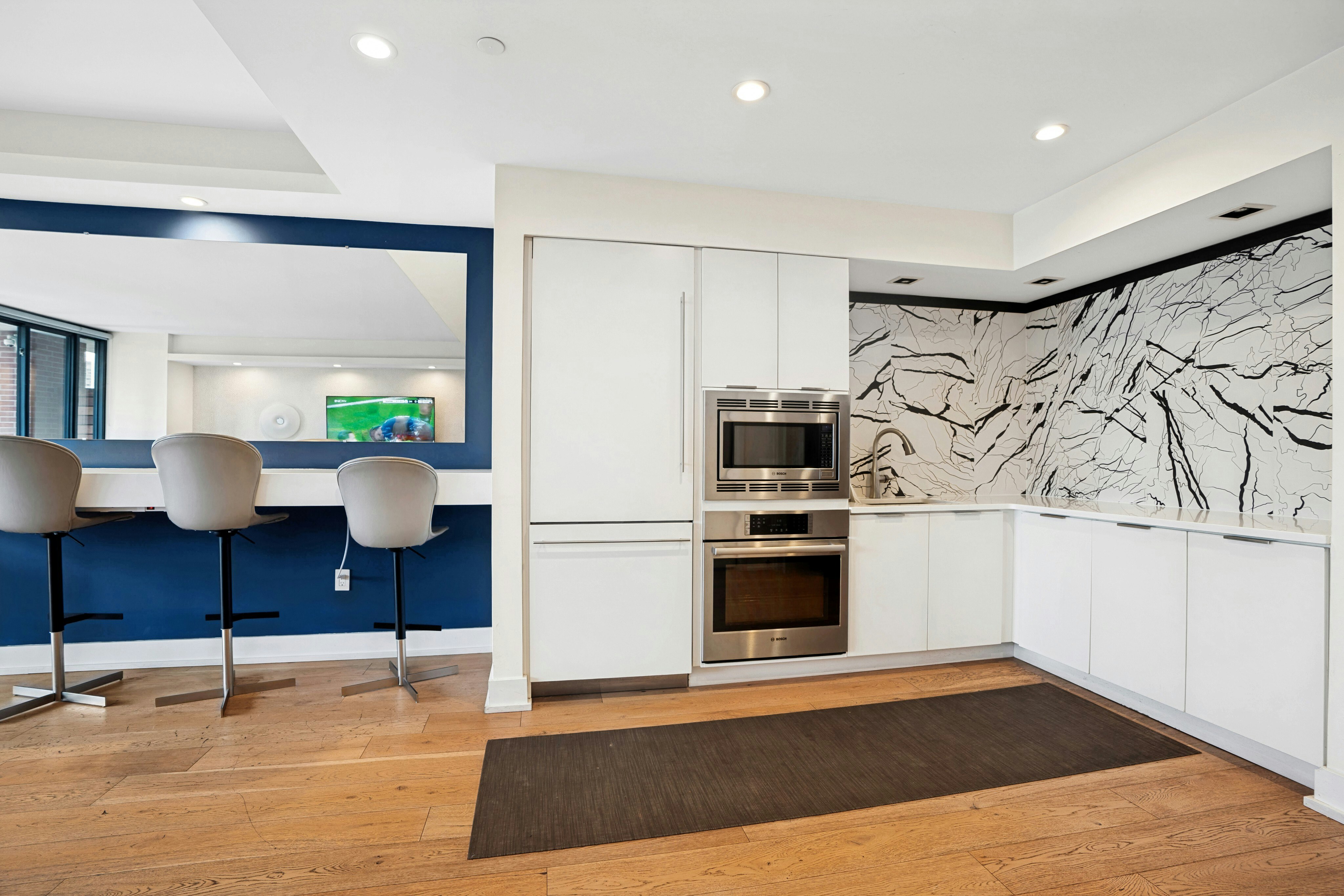 389 Washington Street Unit 33E