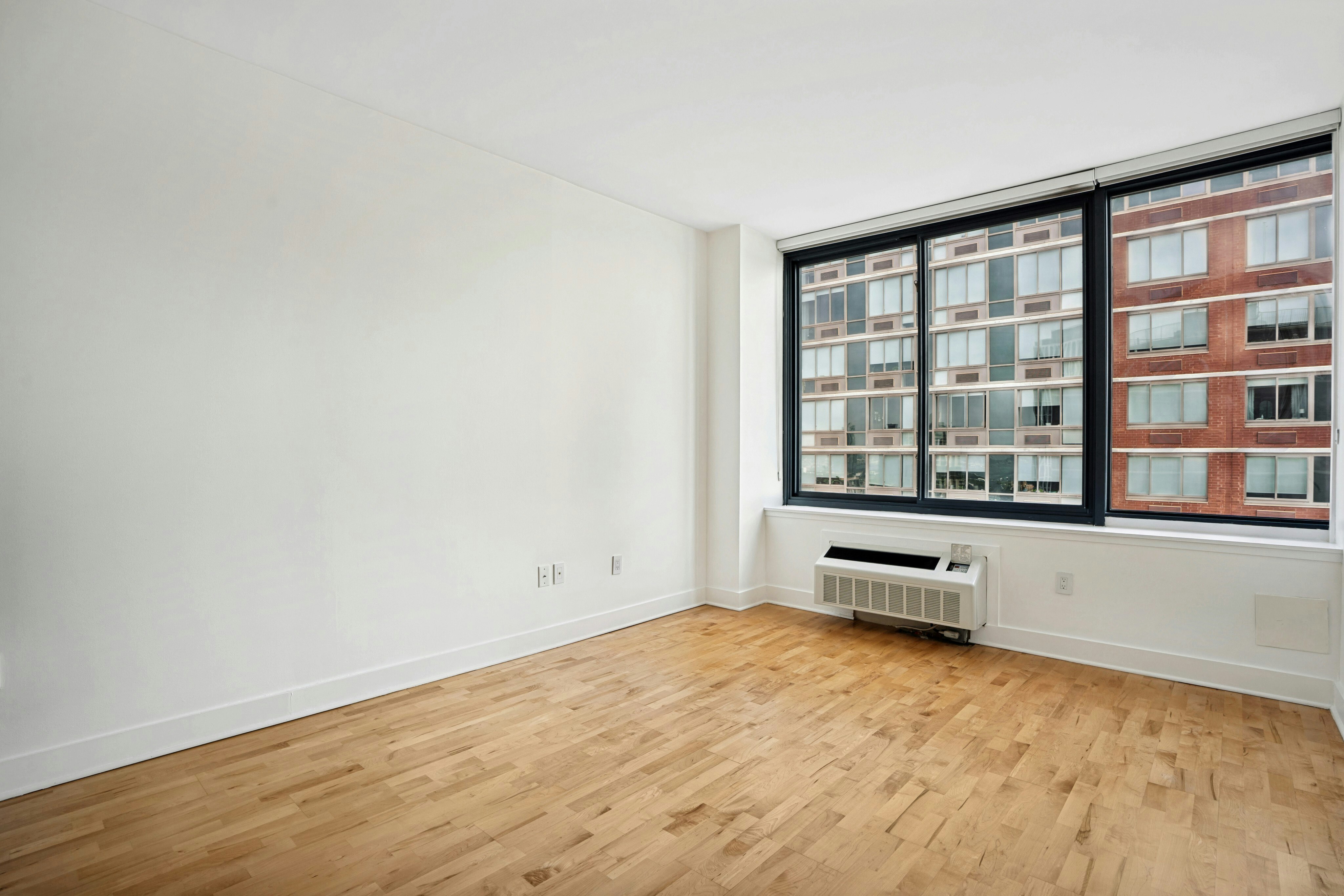 389 Washington Street Unit 33E