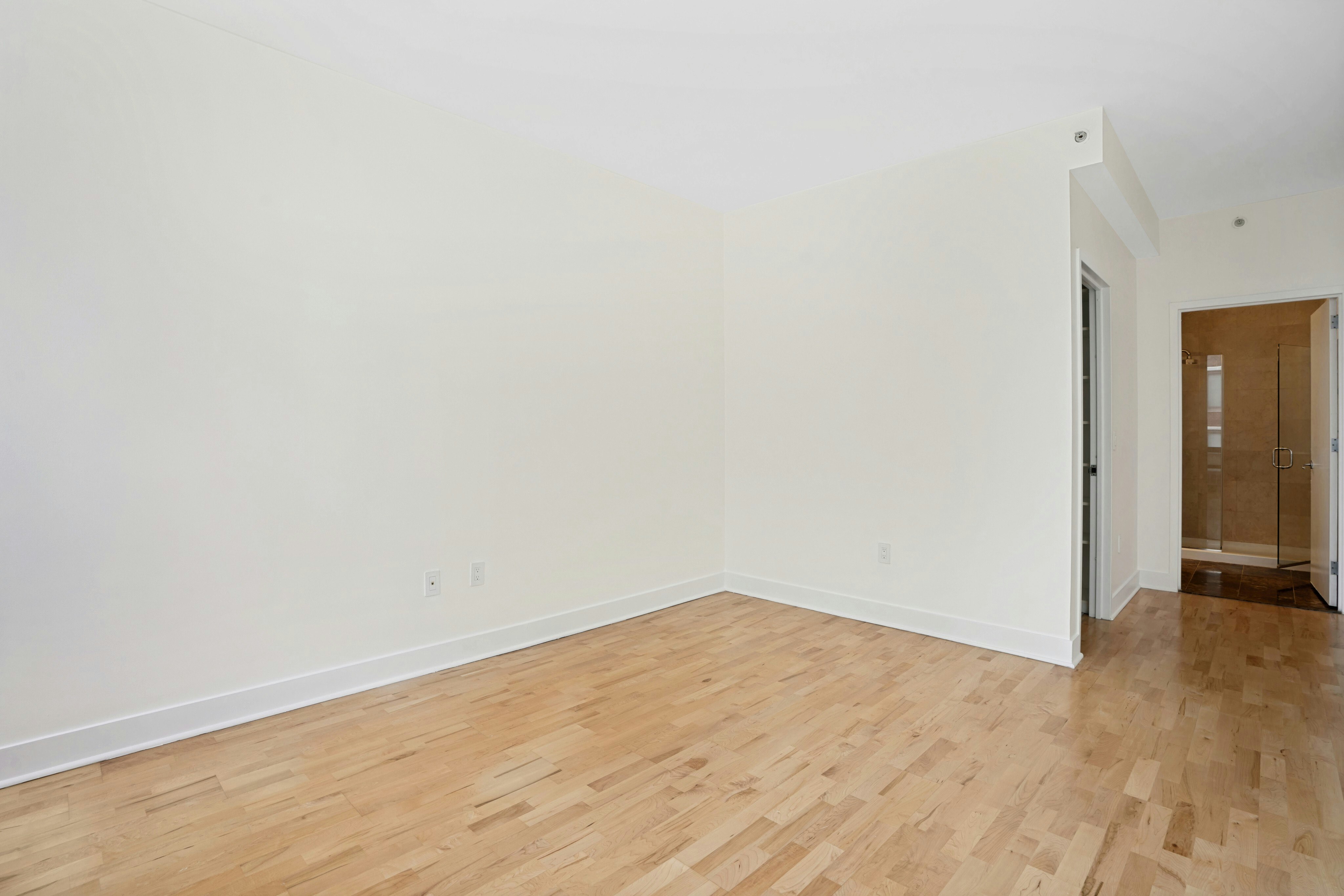 389 Washington Street Unit 33E
