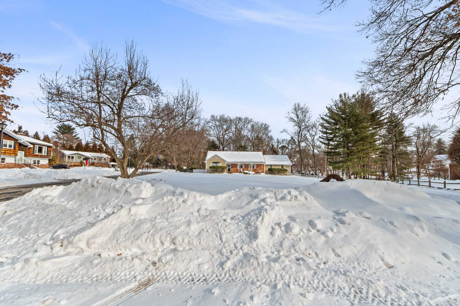 2 Overbrook Place