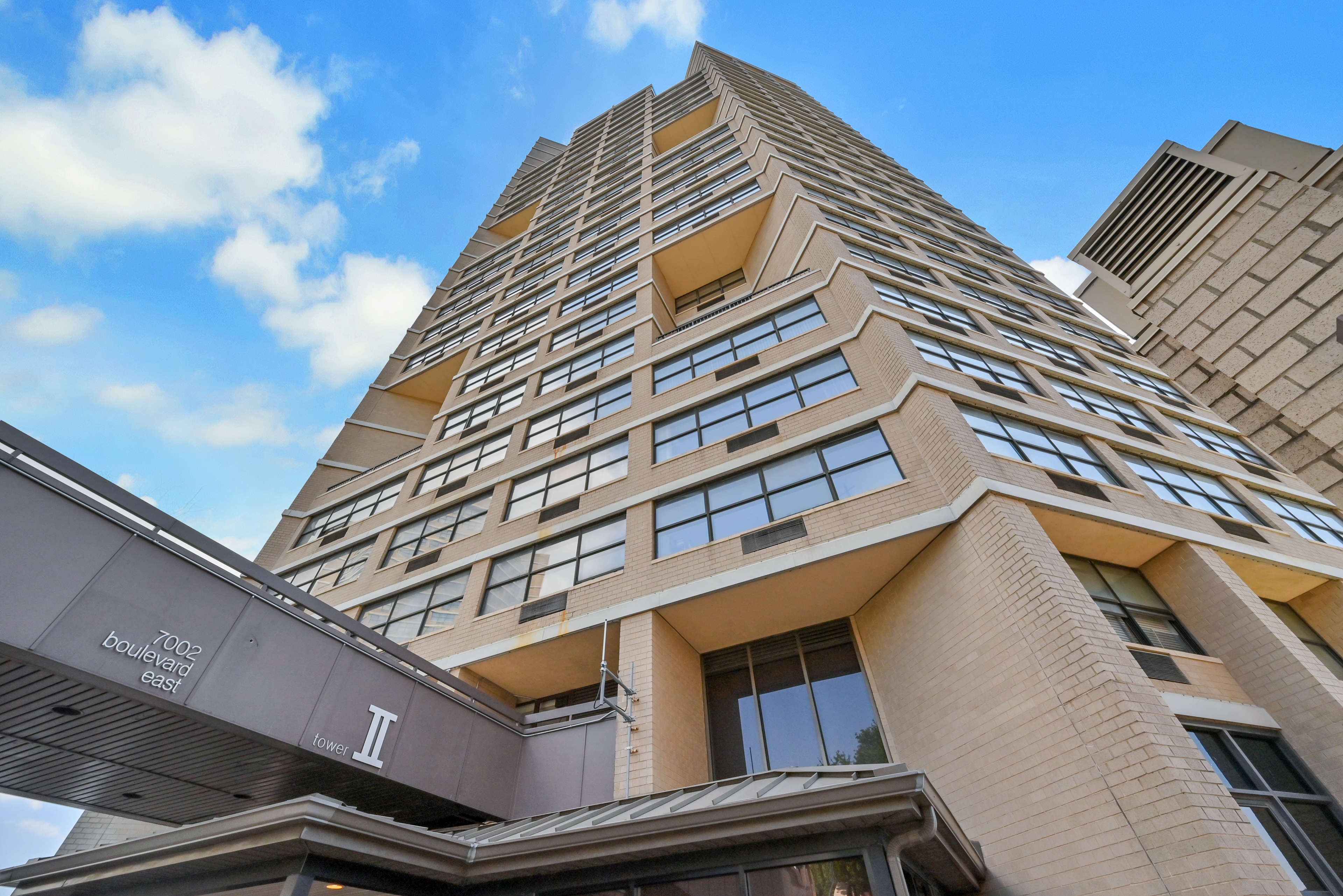 7002 JFK Boulevard East #34 I 