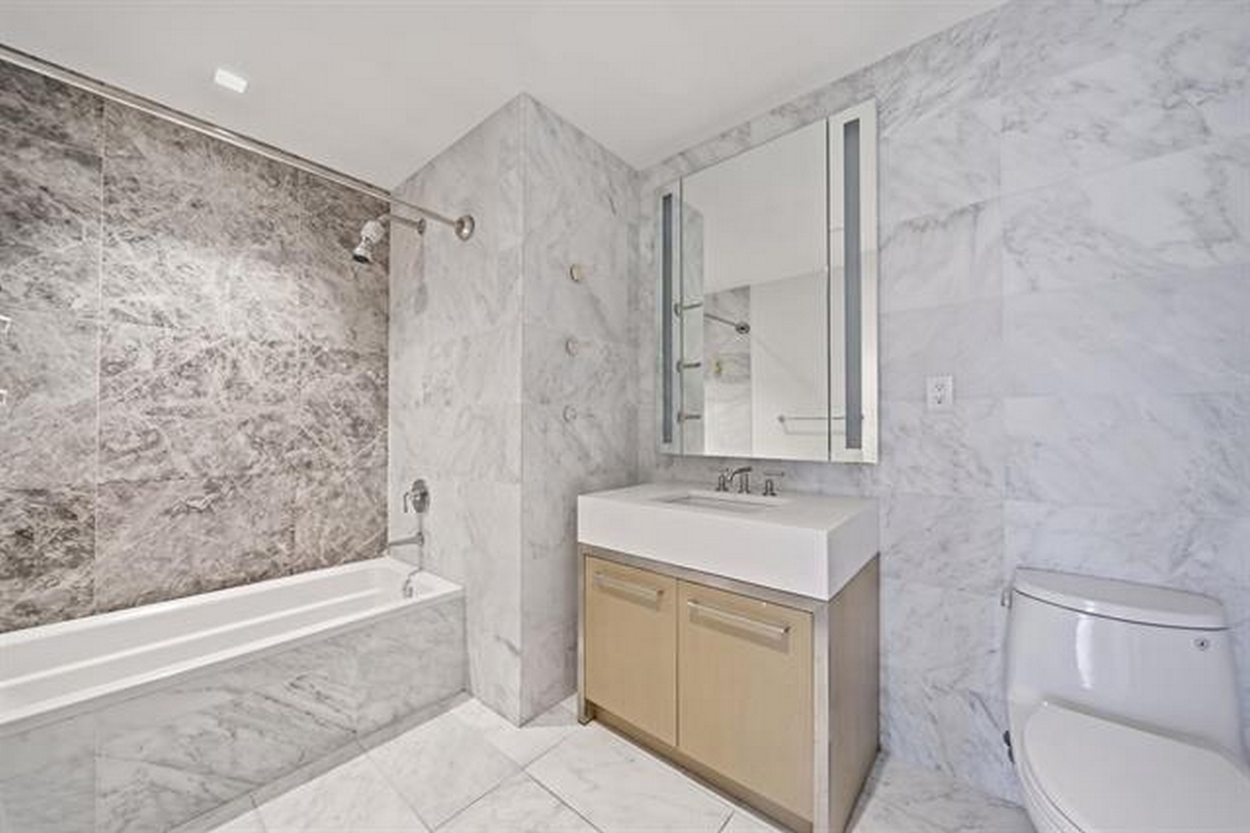 75 Park Lane South Unit# 1611