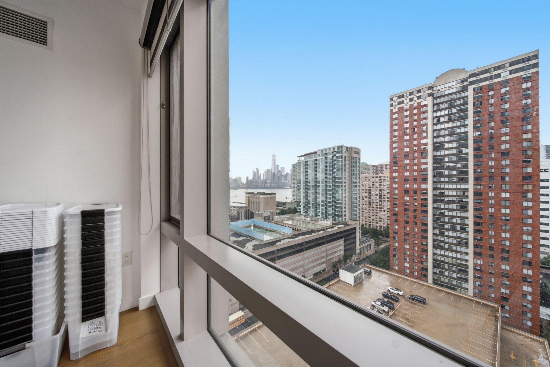75 Park Lane South Unit# 1611