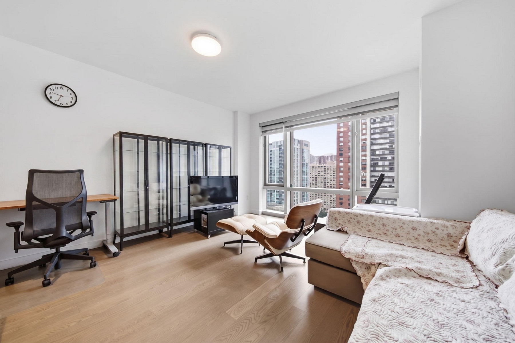 75 Park Lane South Unit# 1611