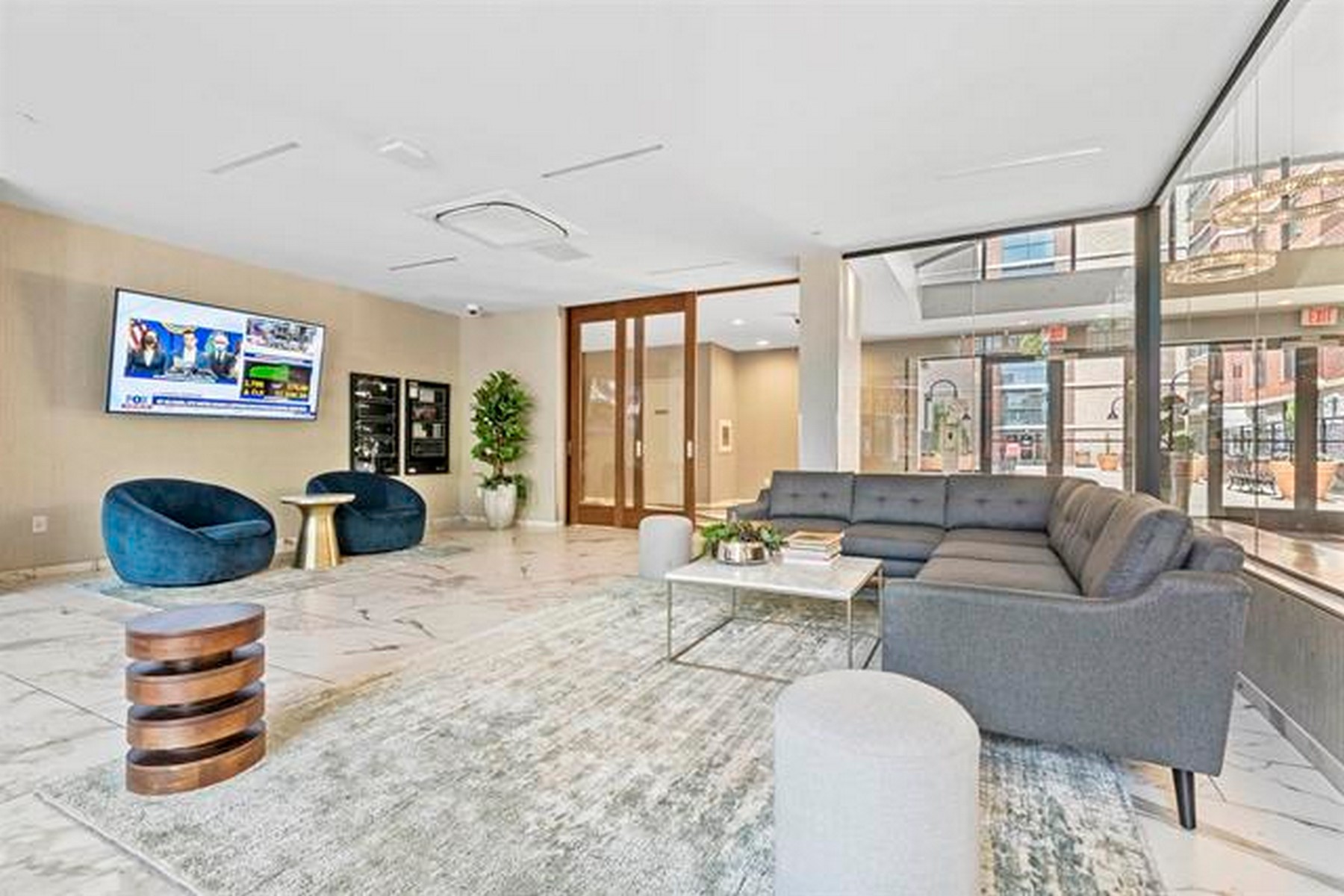 700 1st St. #6H 