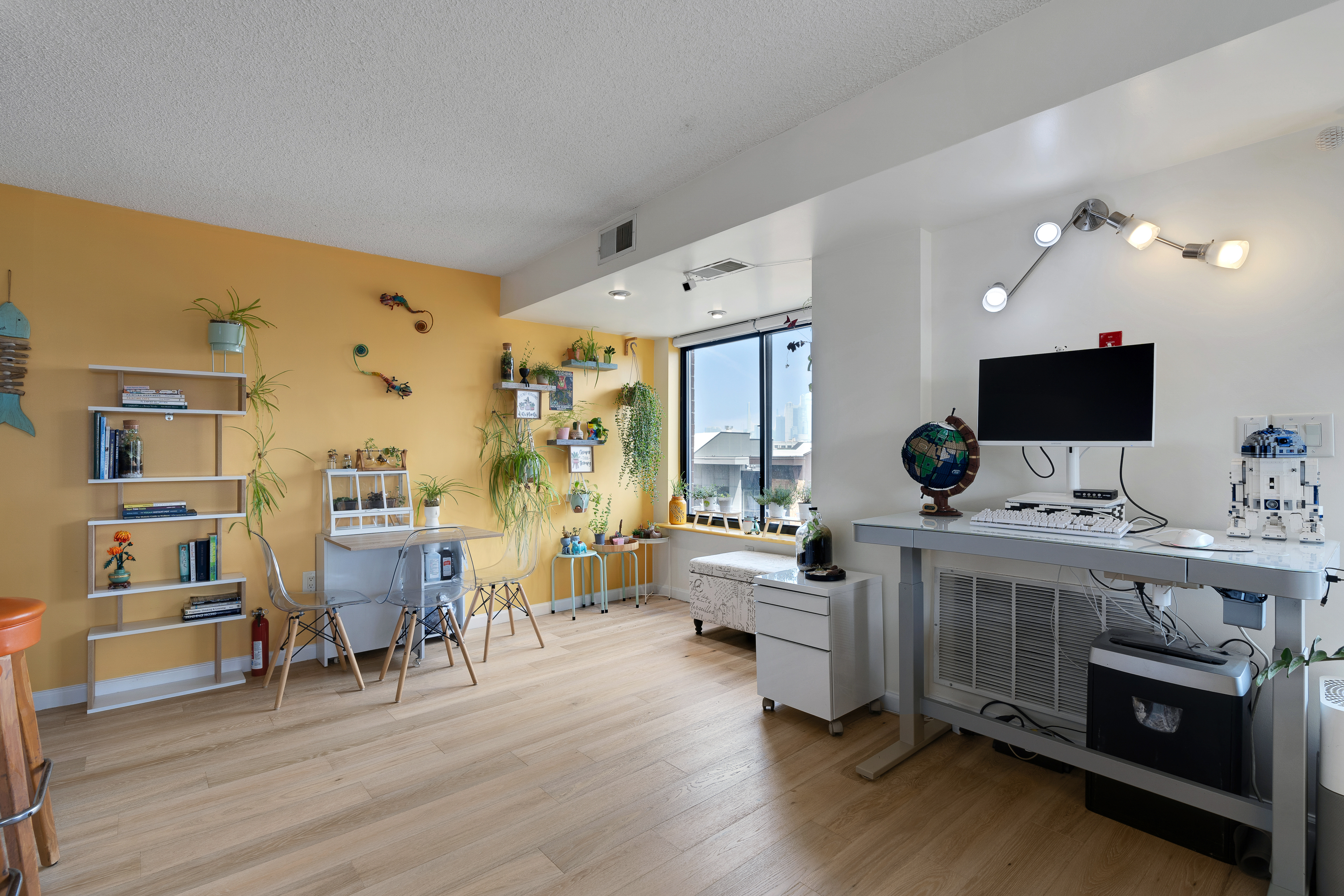 700 1st St. #6H 
