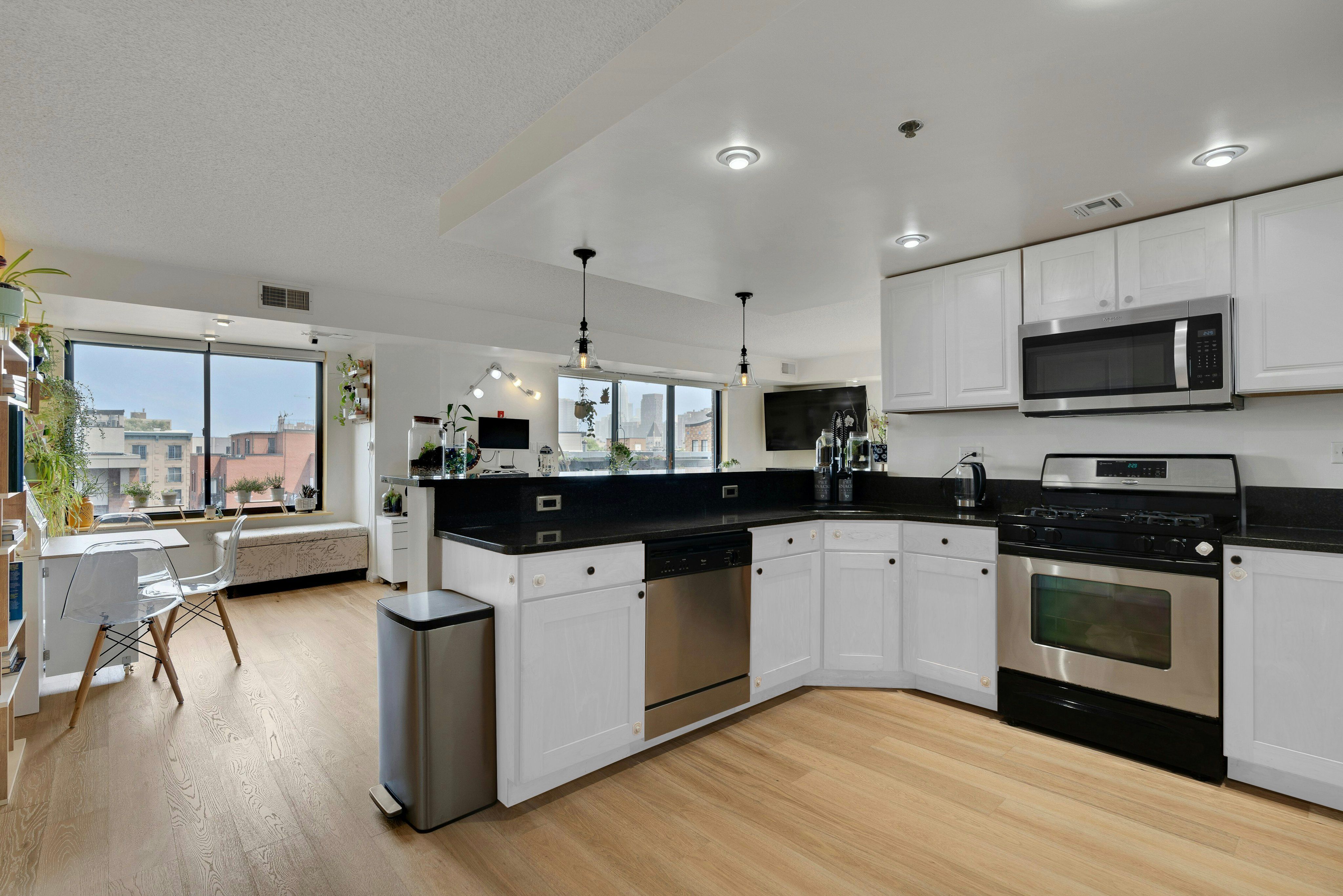 700 1st St. #6H 