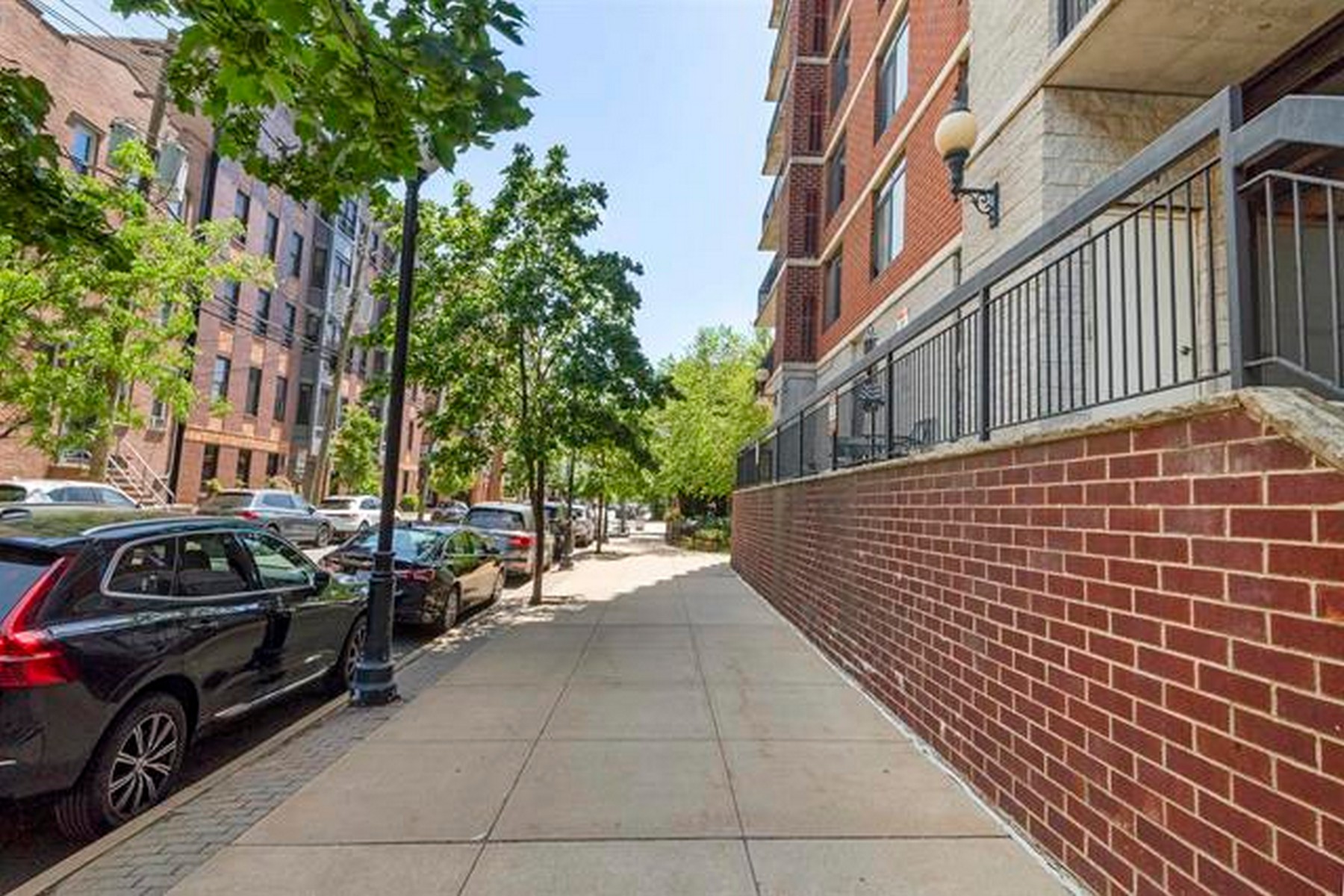 700 1st St. #6H 