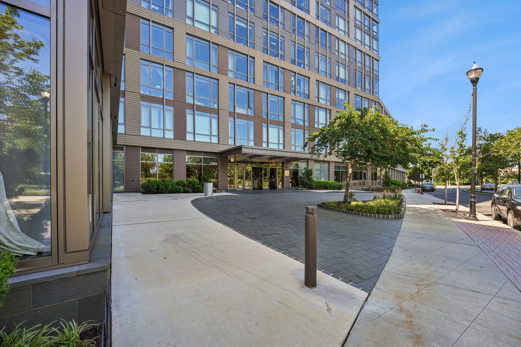 75 Park Lane South Unit# 2107