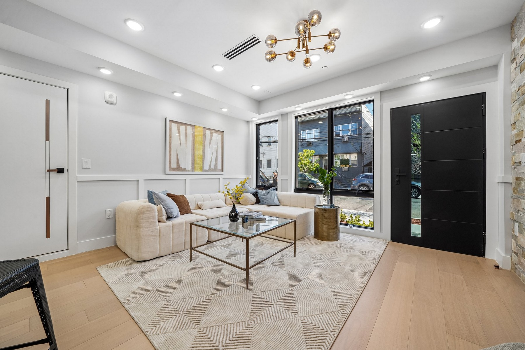 33 Bleecker St Unit# 1
