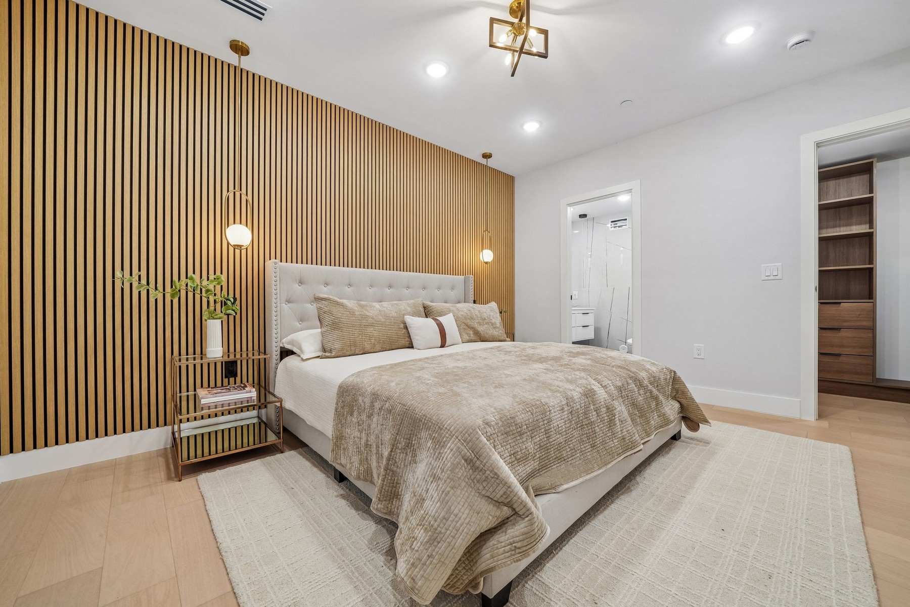 33 Bleecker St Unit# 1