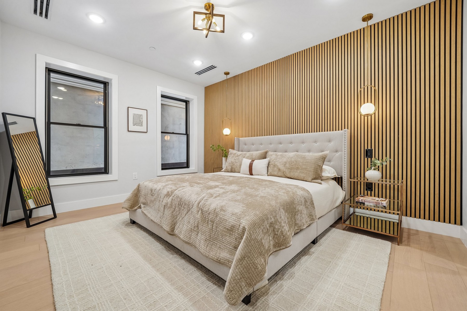 33 Bleecker St Unit# 1