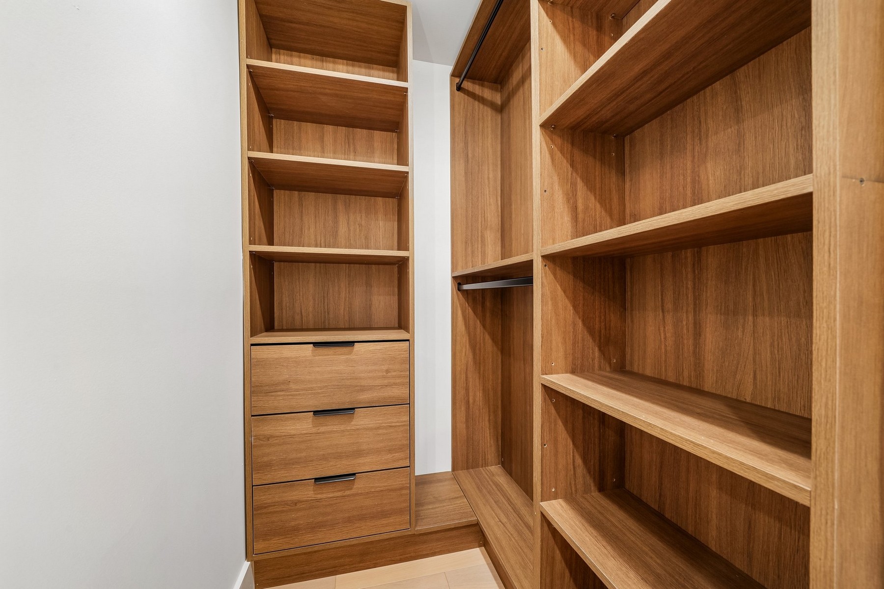 33 Bleecker St Unit# 1
