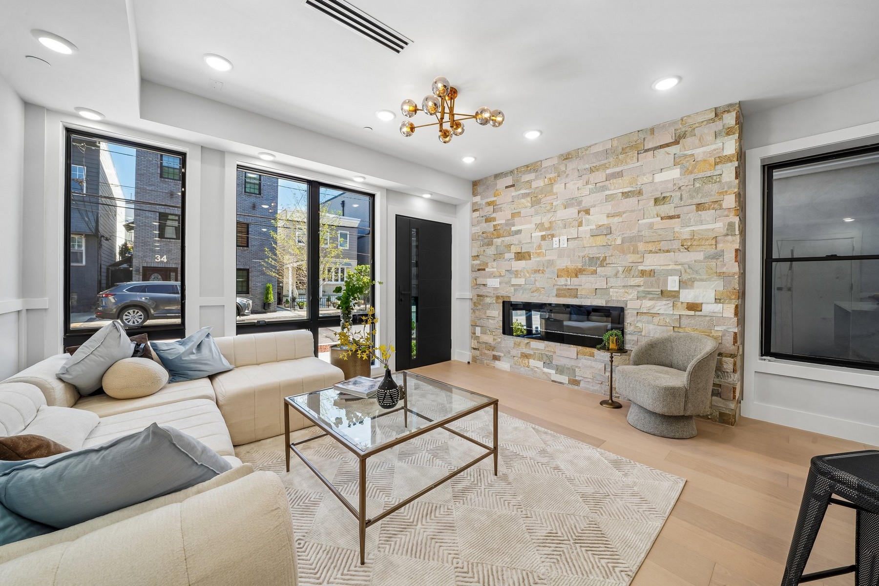 33 Bleecker St Unit# 1