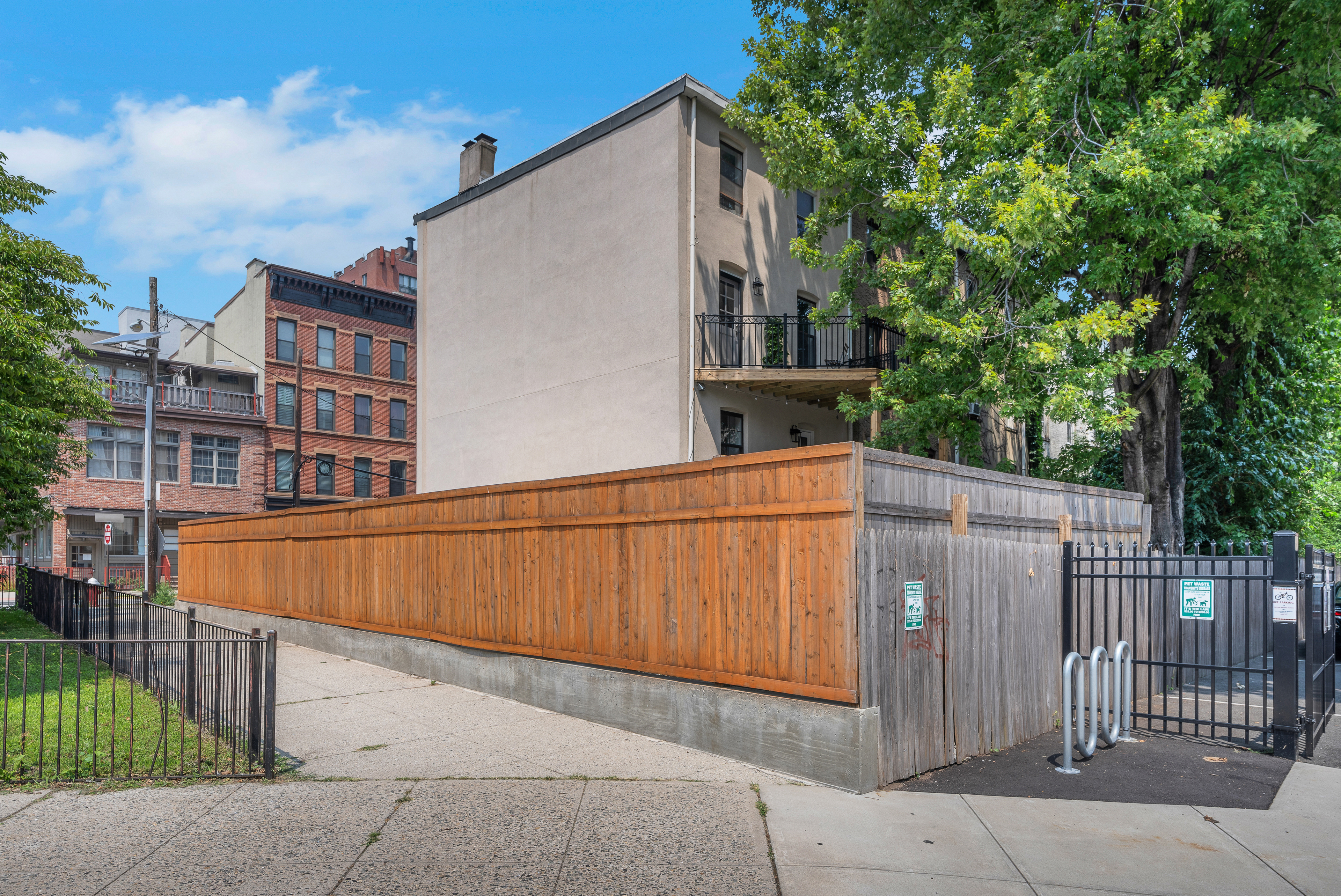 514 Manila Ave 