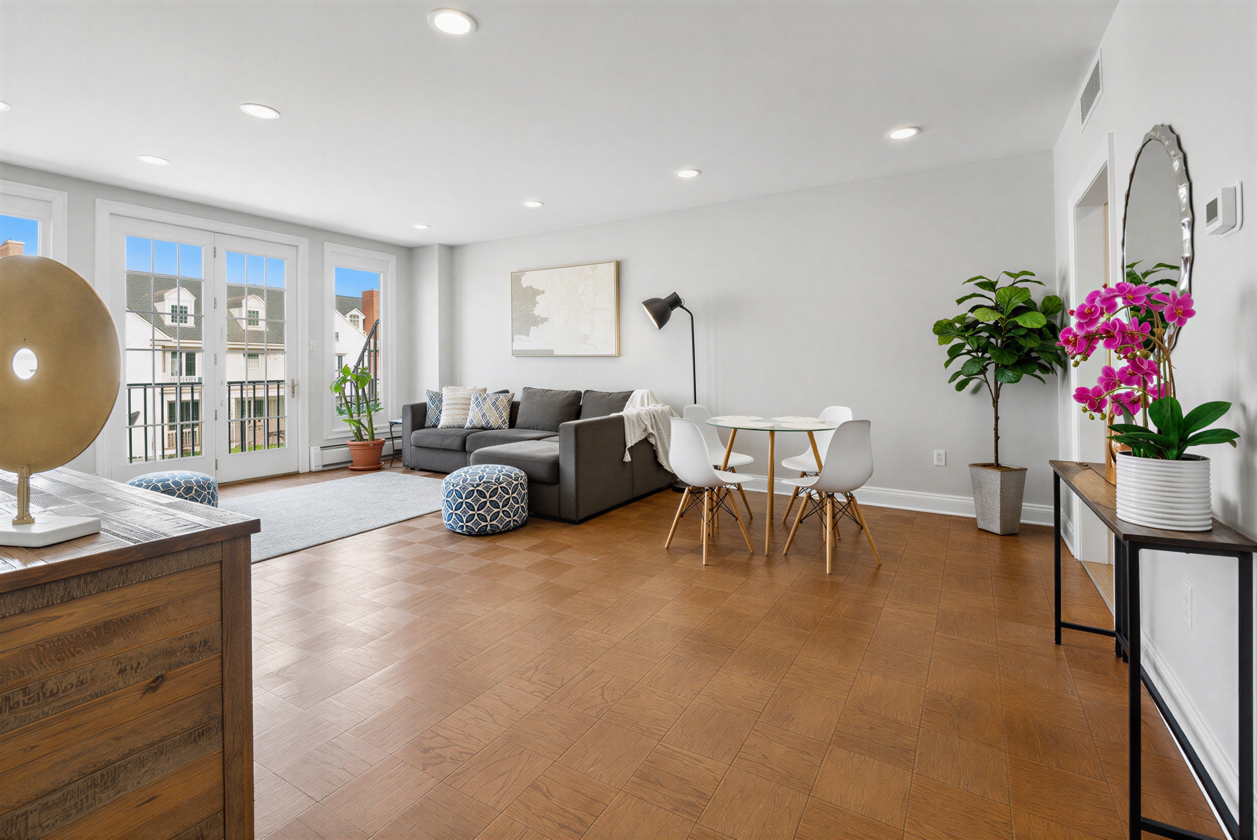203 Shearwater Court West, unit 22 