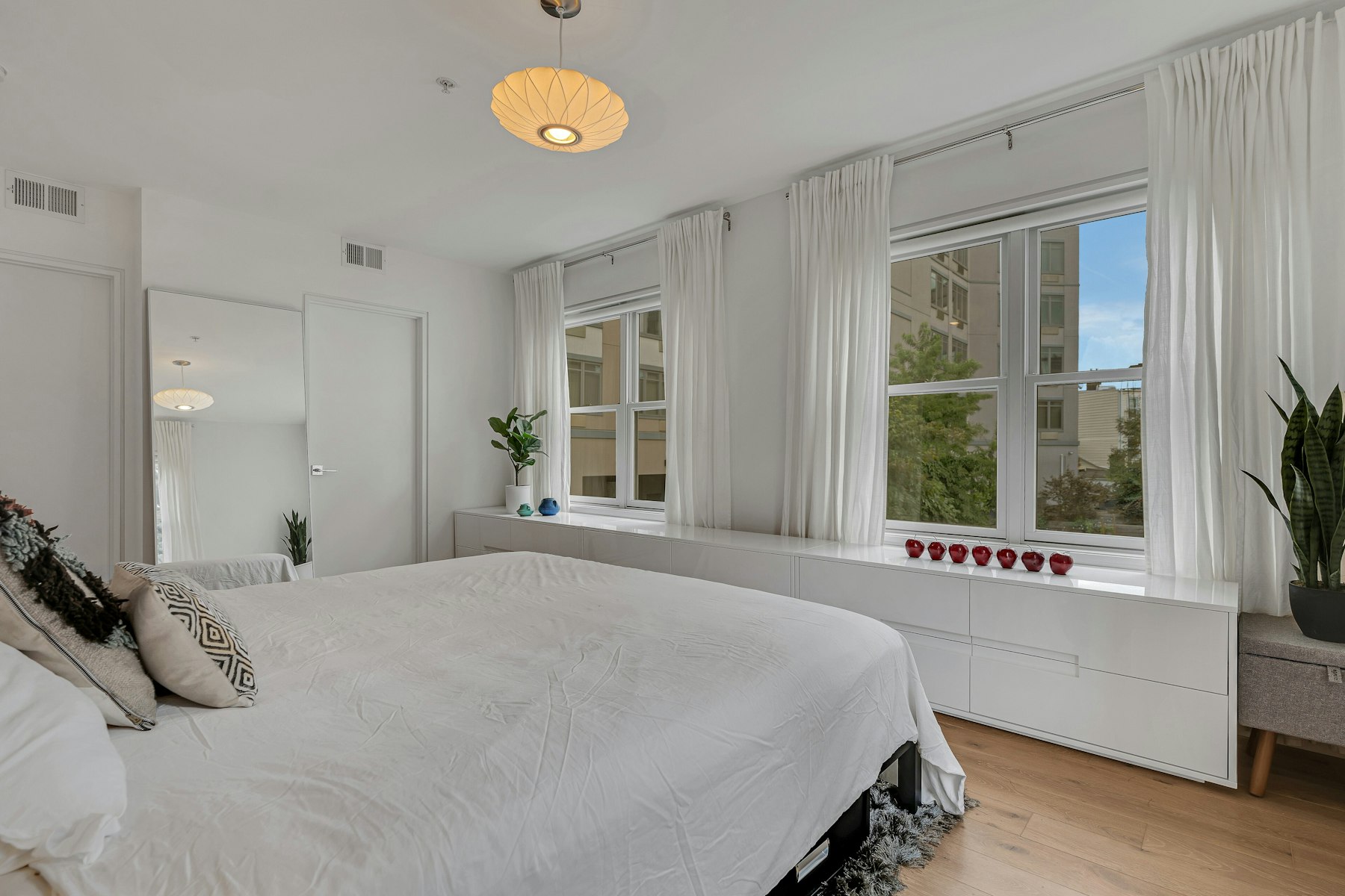 415 Monmouth St Unit# 1