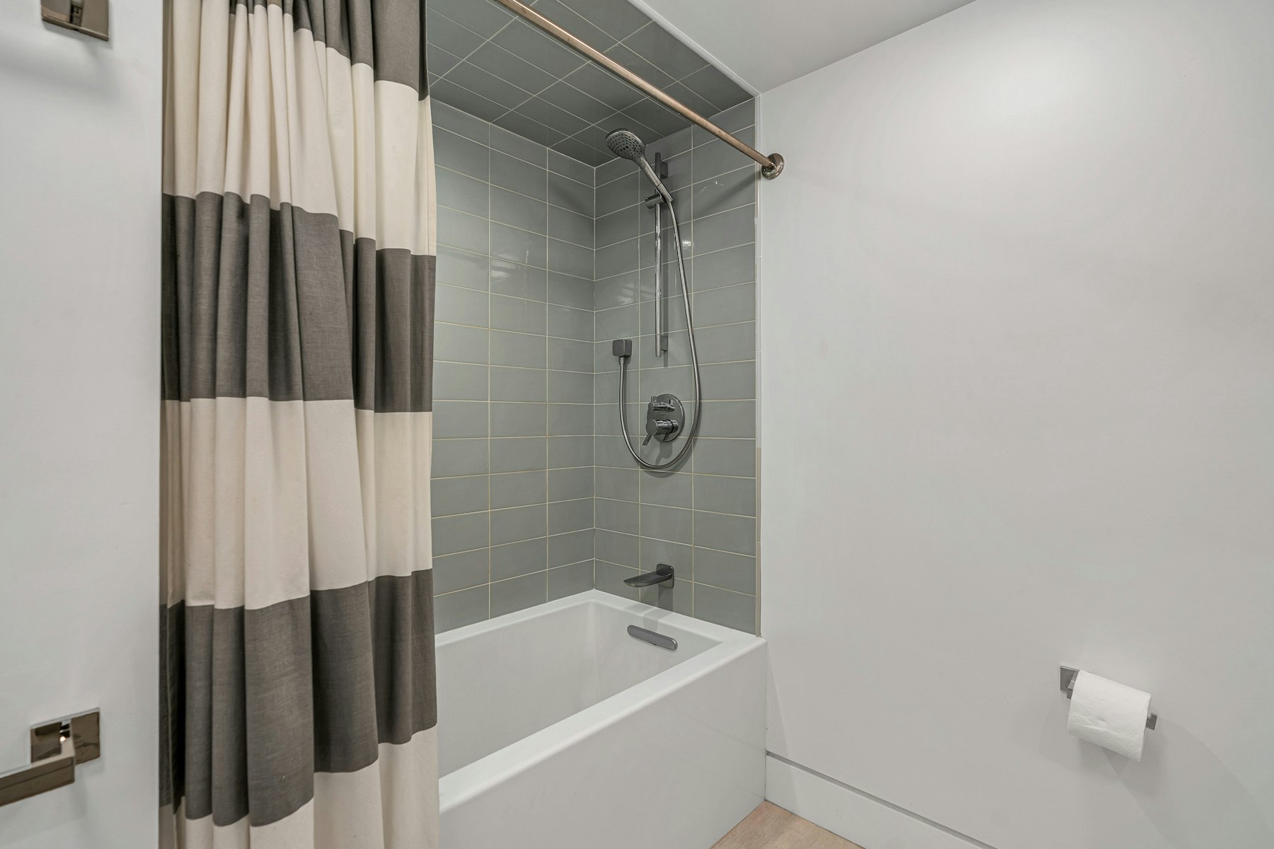 415 Monmouth St Unit# 1