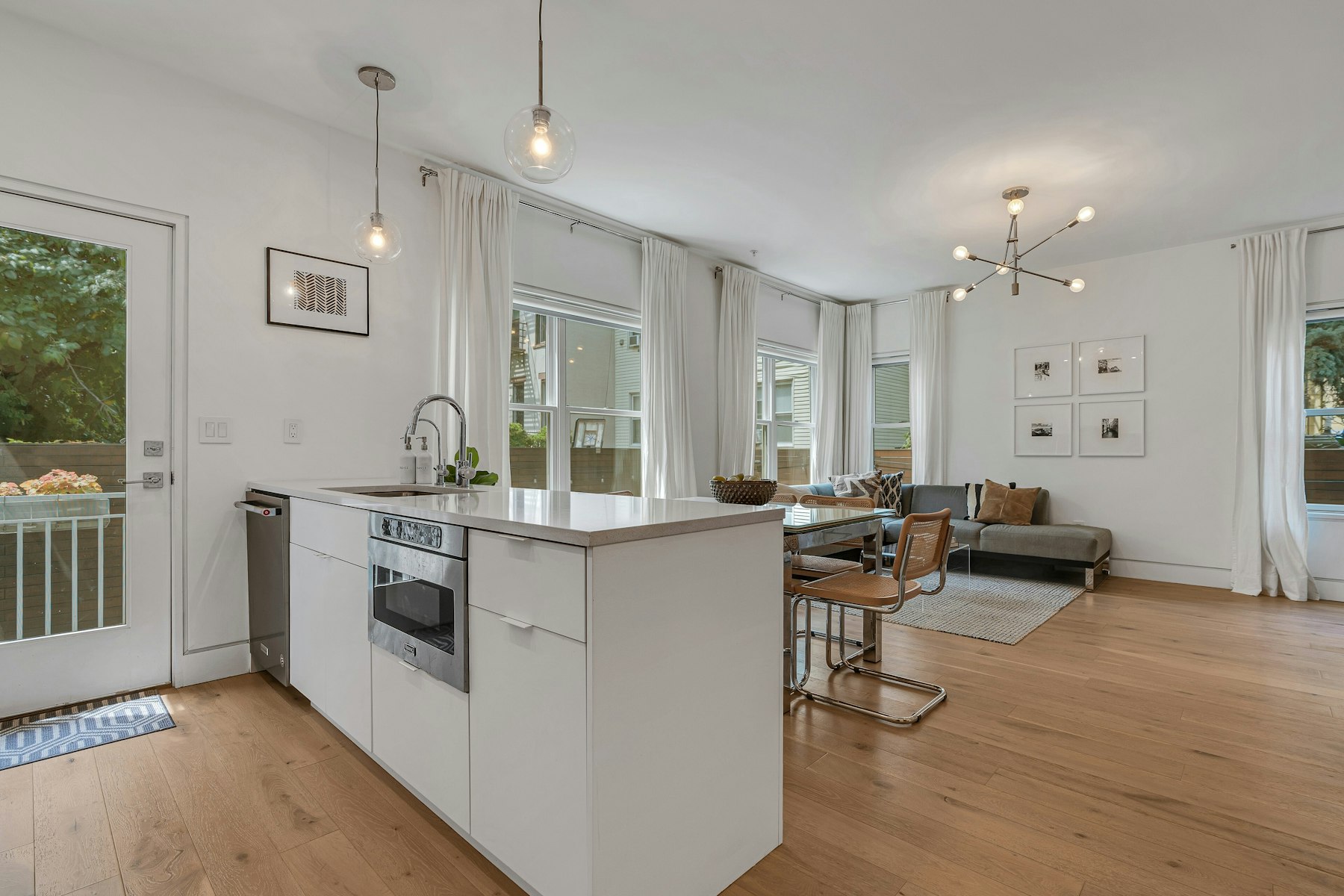415 Monmouth St Unit# 1