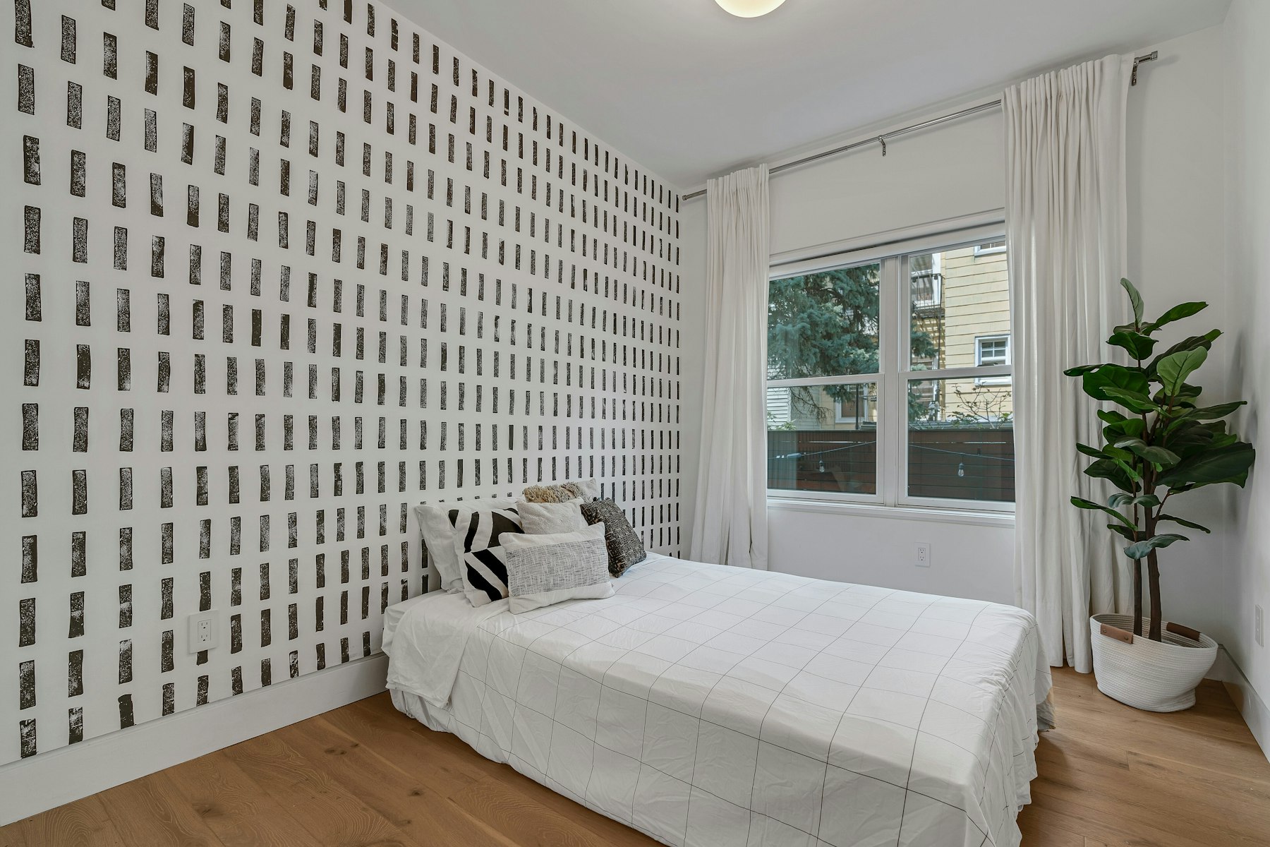415 Monmouth St Unit# 1